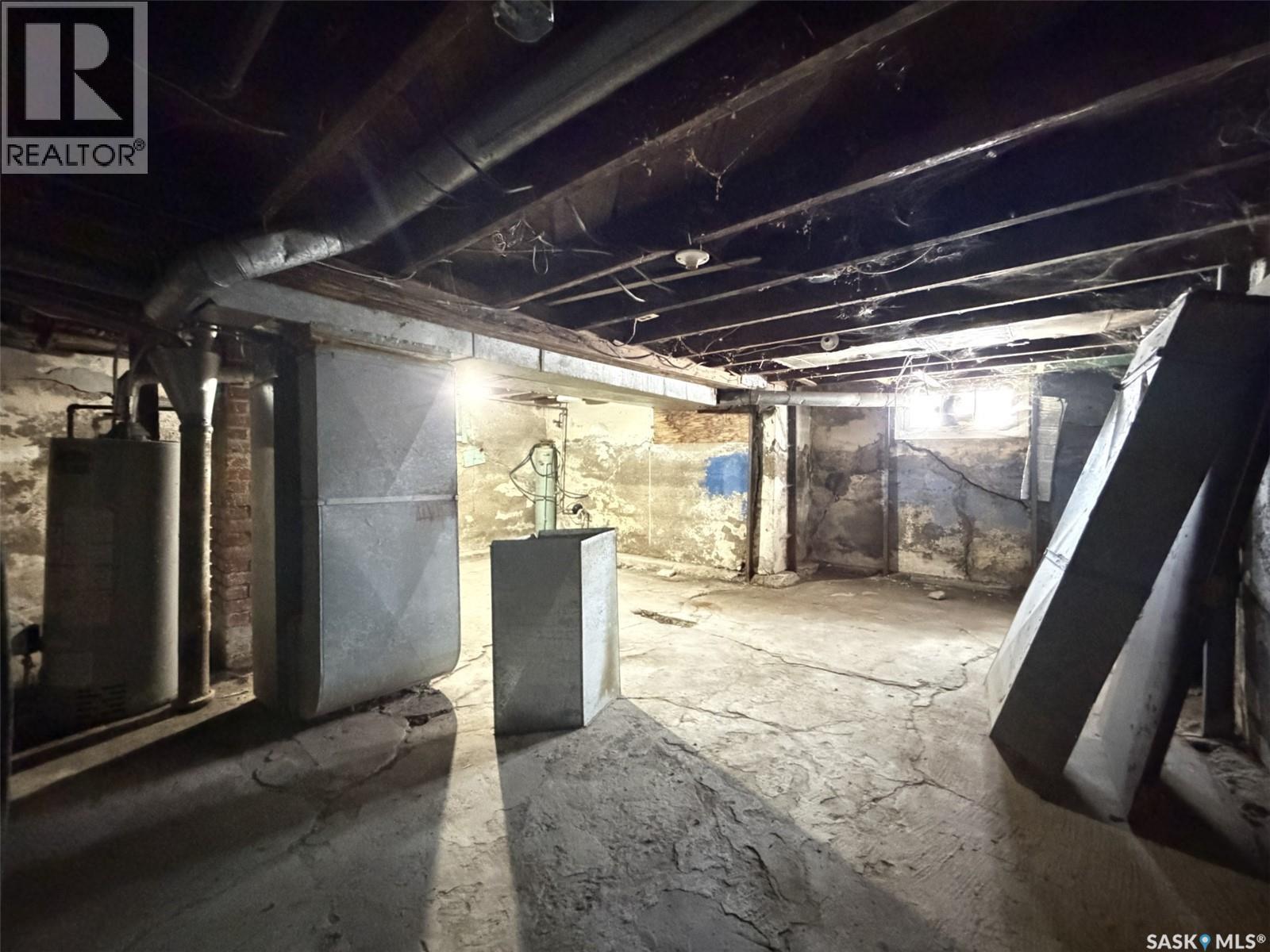 1037 Broder Street, Regina, Saskatchewan  S4N 3P8 - Photo 15 - SK033480