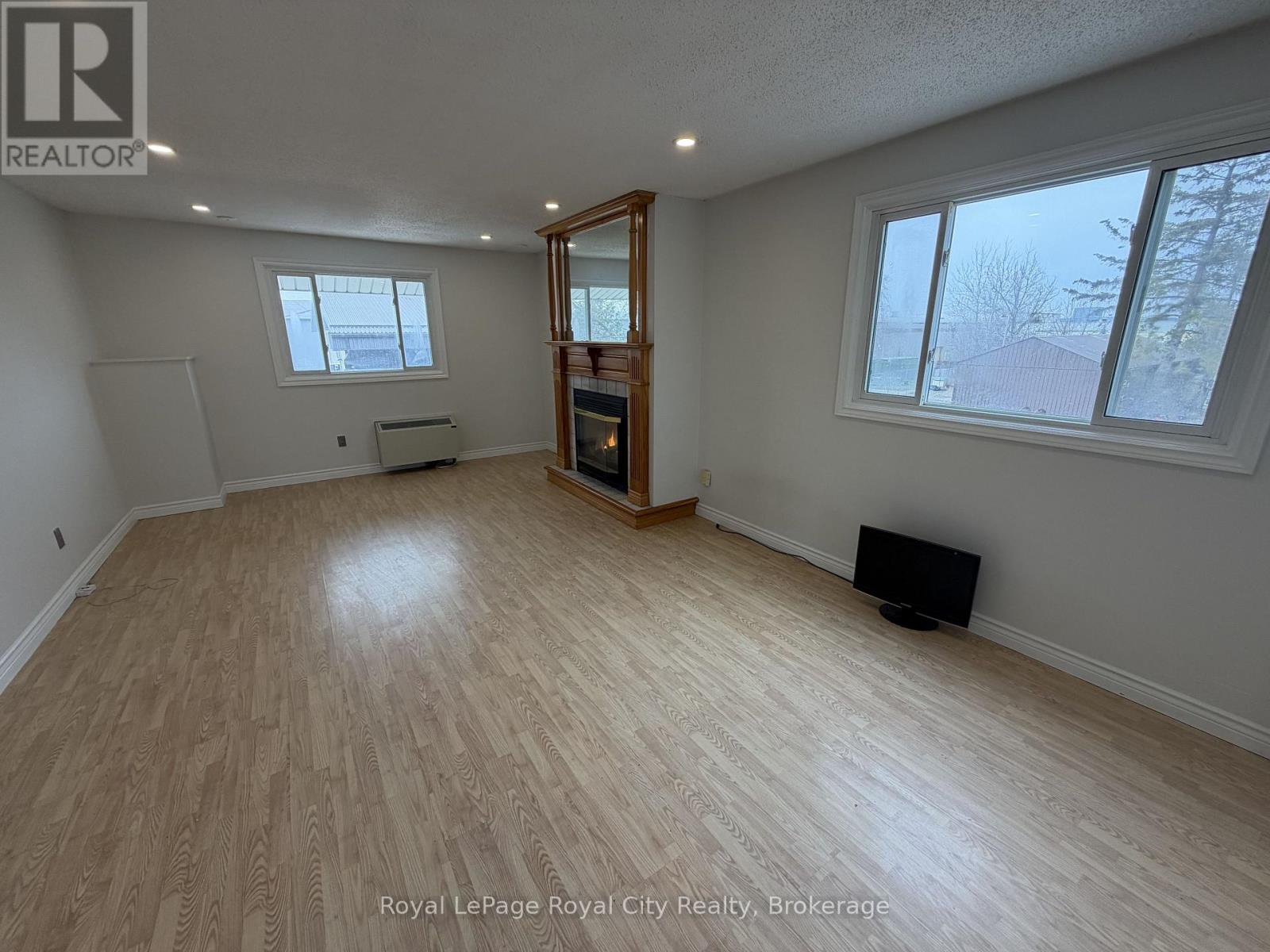 2 - 245 Speedvale Avenue W, Guelph, Ontario  N1H 1C5 - Photo 11 - X13031030