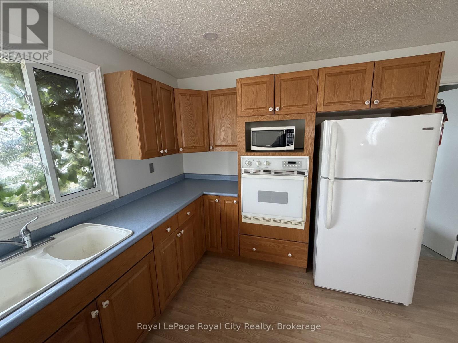 2 - 245 Speedvale Avenue W, Guelph, Ontario  N1H 1C5 - Photo 19 - X13031030