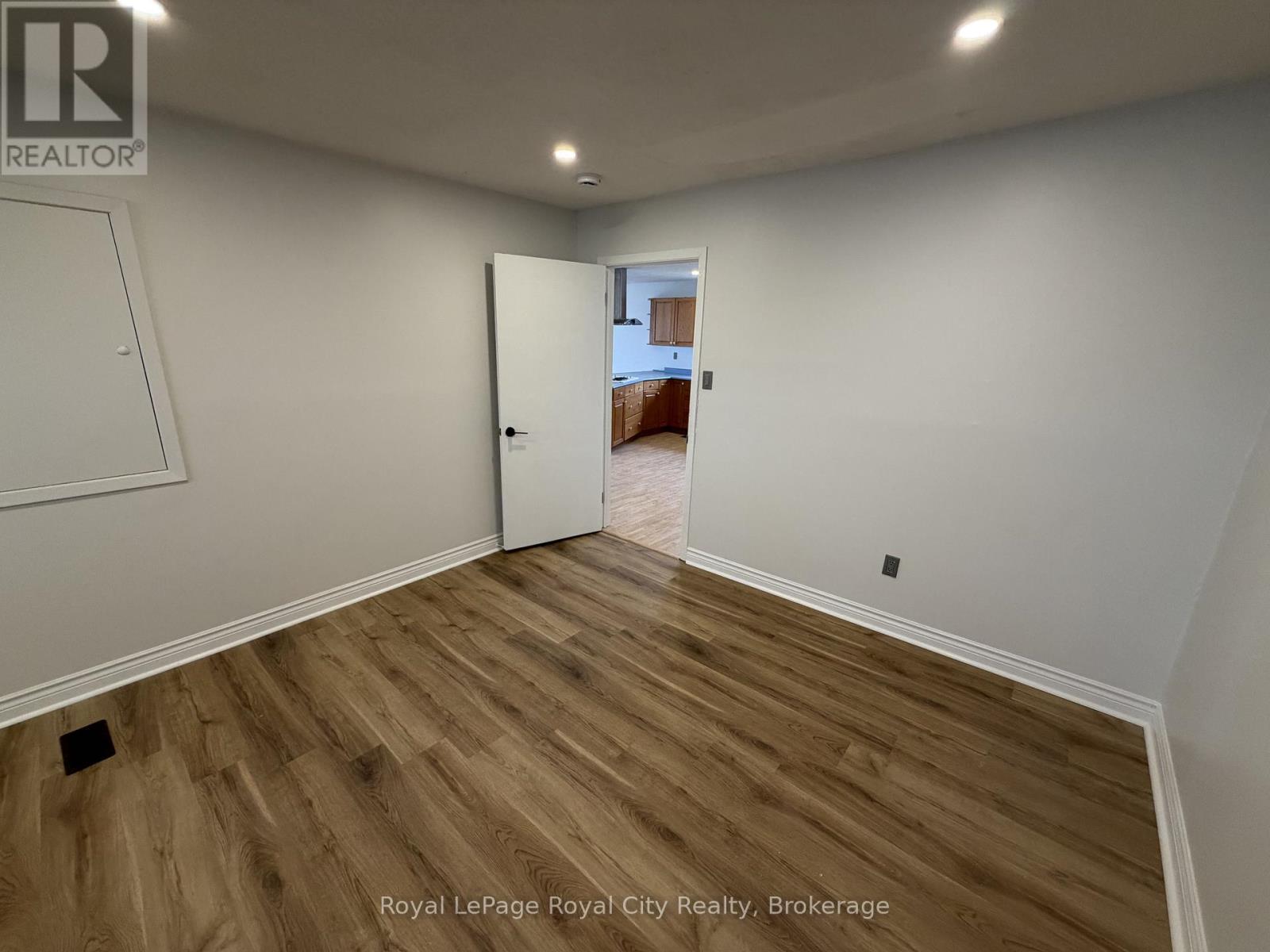 2 - 245 Speedvale Avenue W, Guelph, Ontario  N1H 1C5 - Photo 8 - X13031030