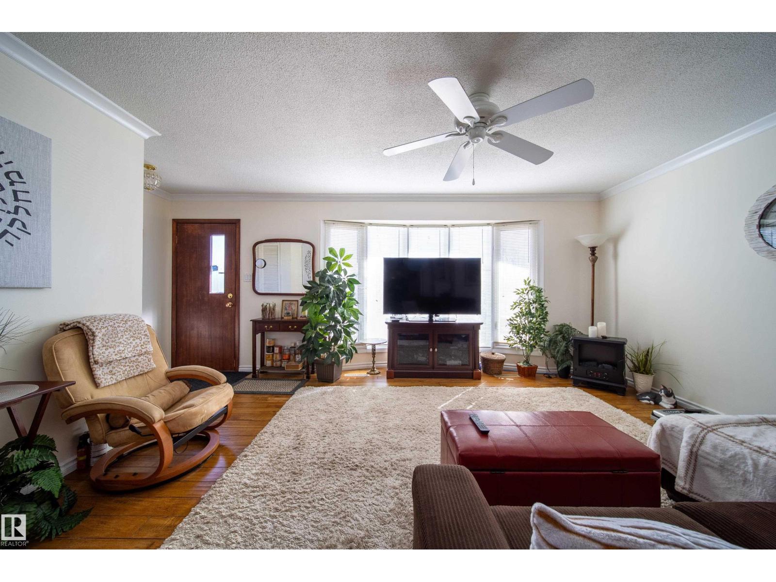 8932 154 St Nw, Edmonton, Alberta  T5R 1S8 - Photo 10 - E4483514