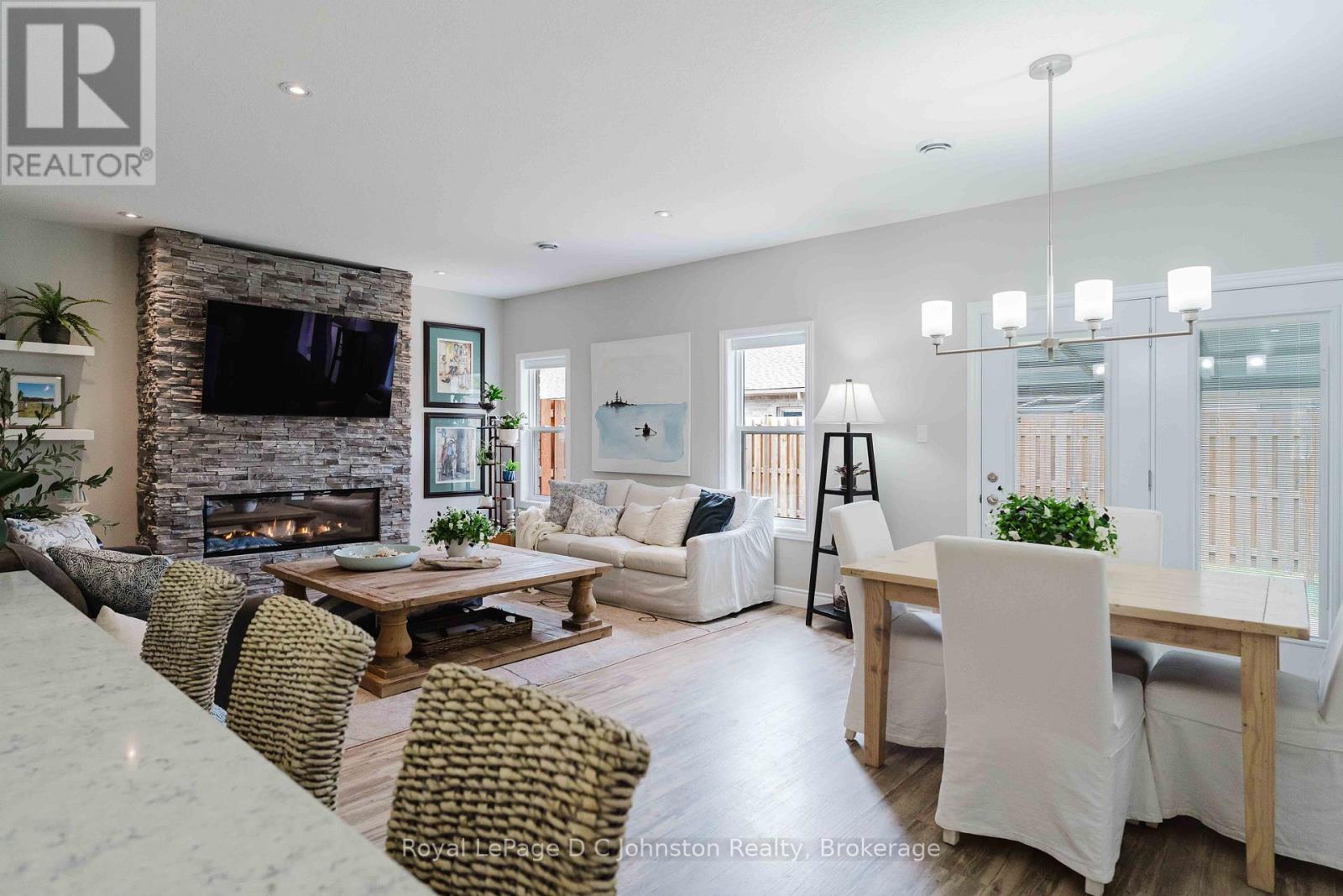 221 Grenville Street S, Saugeen Shores, Ontario  N0H 2L0 - Photo 10 - X13031118