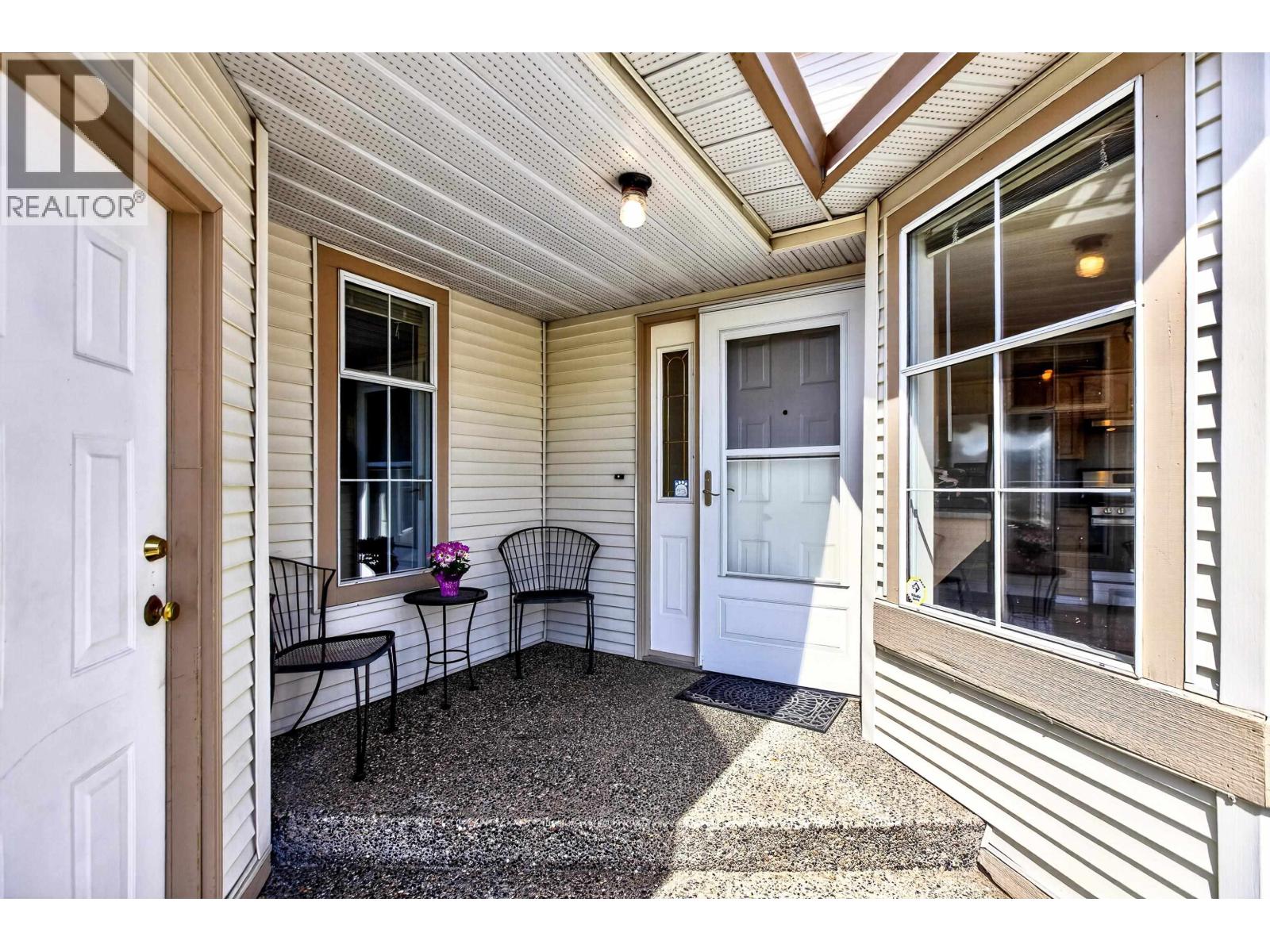 20673 W River Road, Maple Ridge, British Columbia  V2X 0P3 - Photo 2 - R3114539