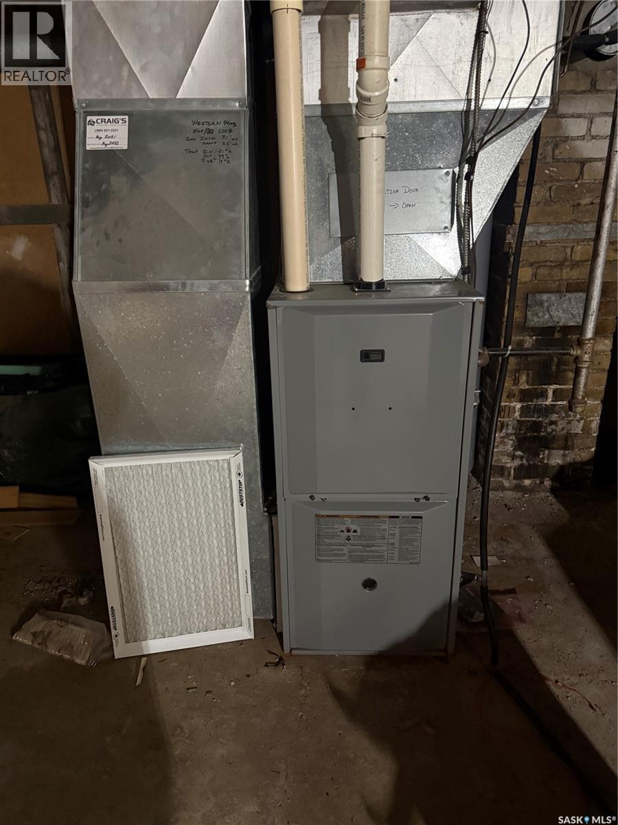 249 8th Avenue W, Melville, Saskatchewan  S0A 2P0 - Photo 31 - SK033490