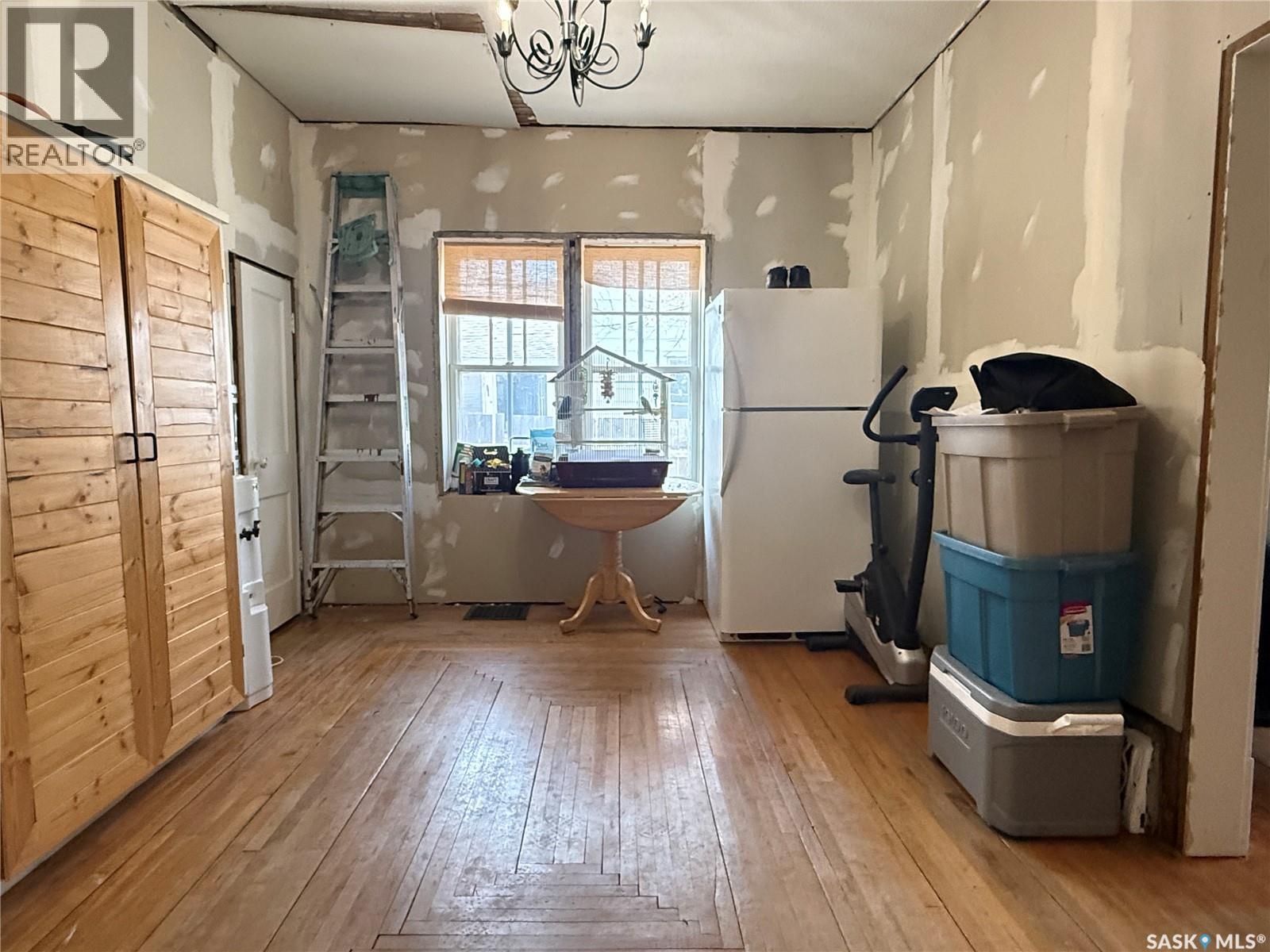 249 8th Avenue W, Melville, Saskatchewan  S0A 2P0 - Photo 8 - SK033490