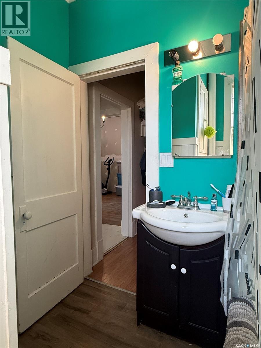 249 8th Avenue W, Melville, Saskatchewan  S0A 2P0 - Photo 13 - SK033490