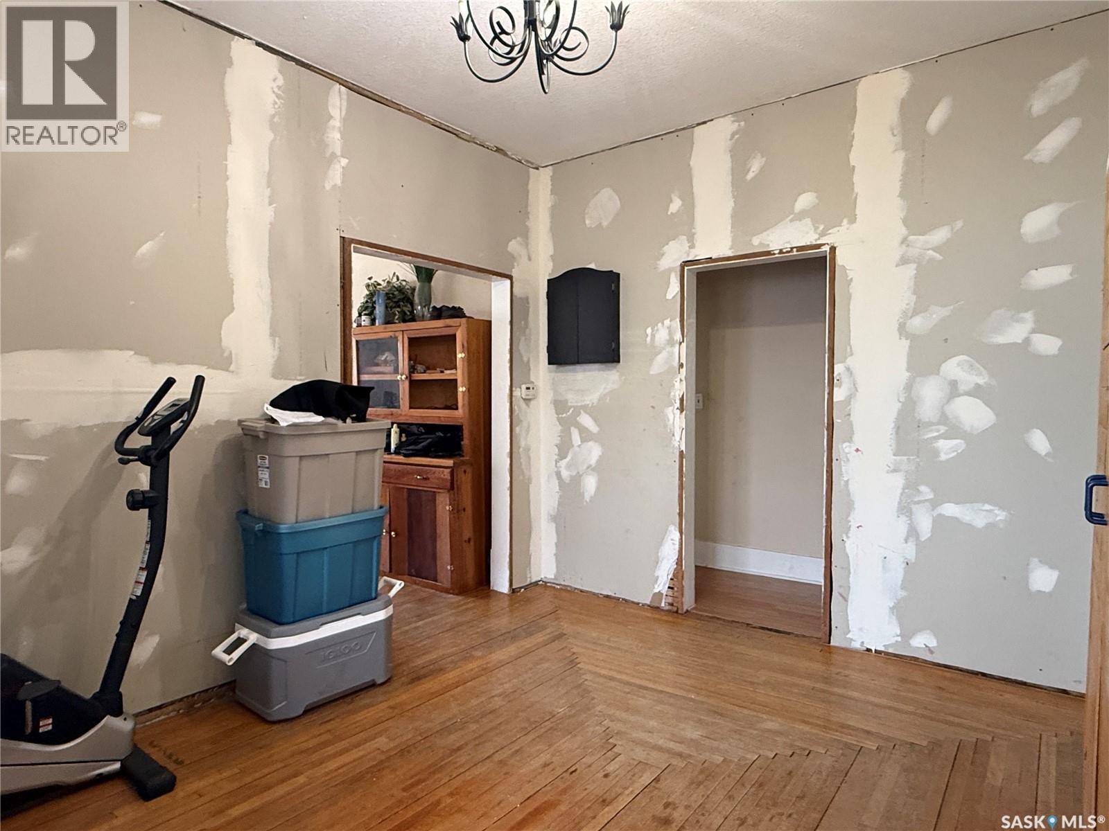 249 8th Avenue W, Melville, Saskatchewan  S0A 2P0 - Photo 20 - SK033490