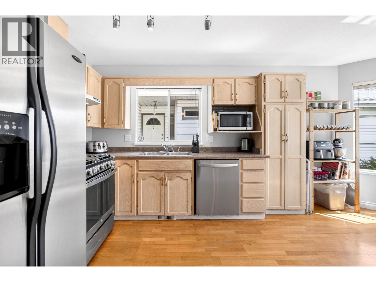 20673 W River Road, Maple Ridge, British Columbia  V2X 0P3 - Photo 4 - R3114539