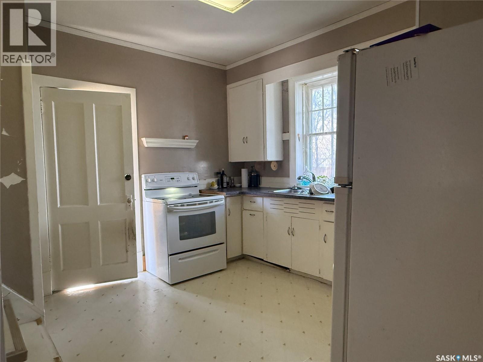 249 8th Avenue W, Melville, Saskatchewan  S0A 2P0 - Photo 10 - SK033490