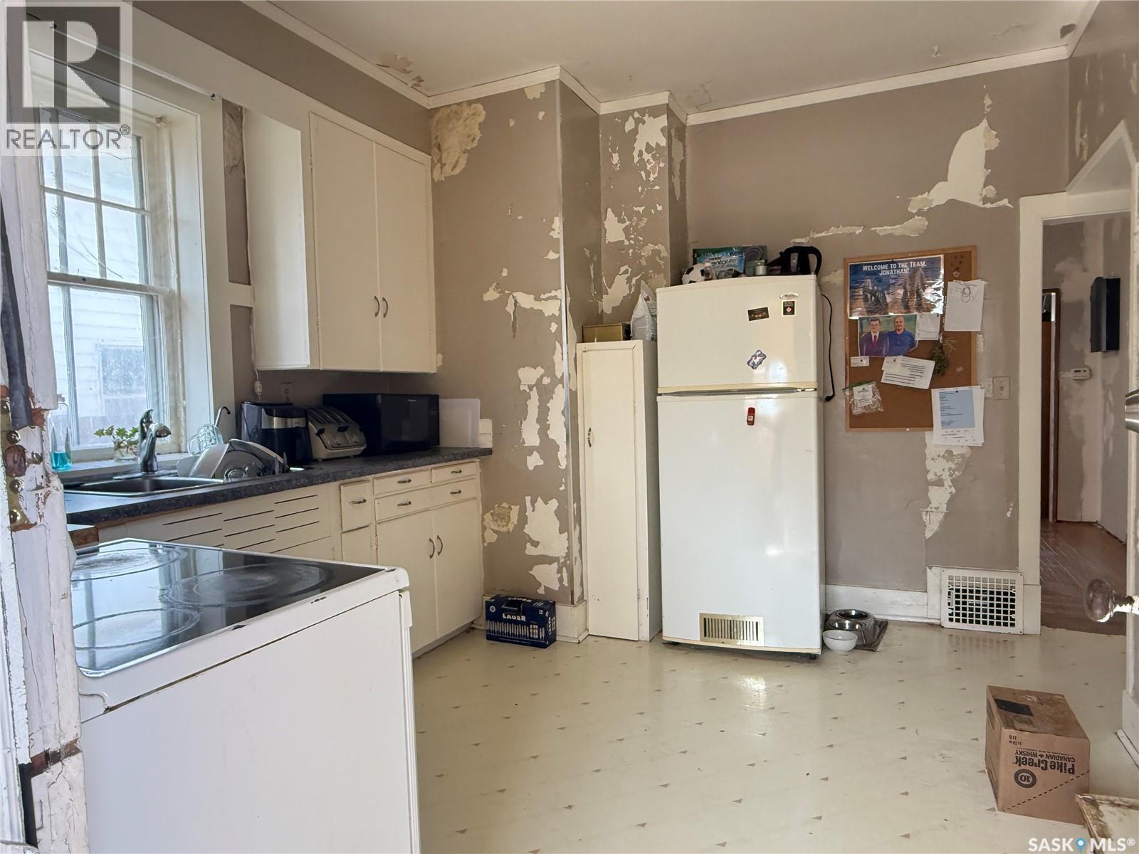 249 8th Avenue W, Melville, Saskatchewan  S0A 2P0 - Photo 5 - SK033490