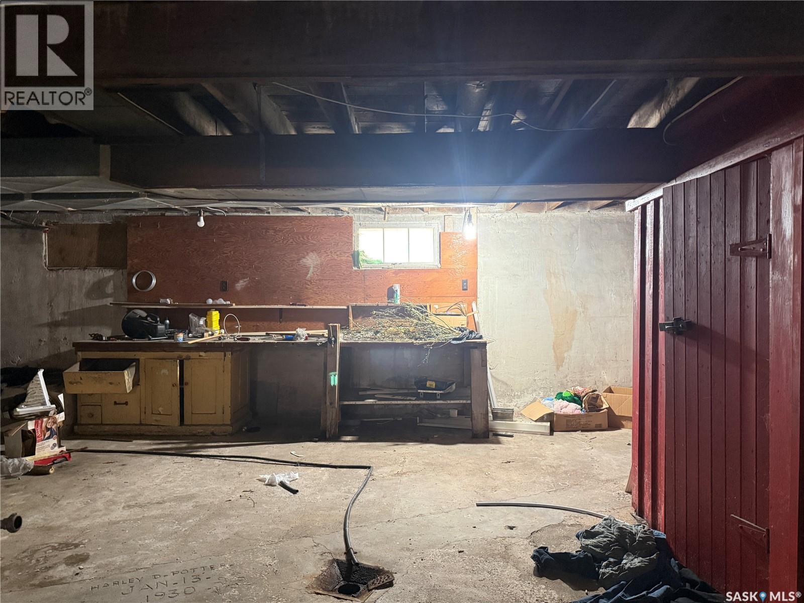 249 8th Avenue W, Melville, Saskatchewan  S0A 2P0 - Photo 28 - SK033490