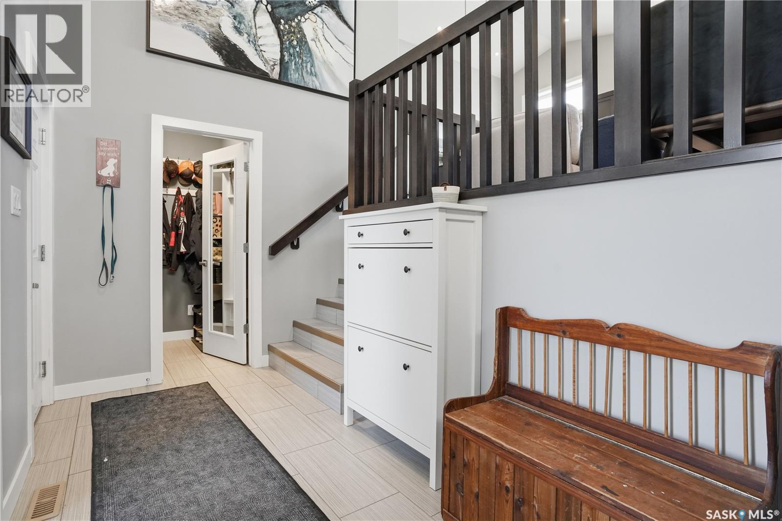 313 Prairie View Drive, Regina, Saskatchewan  S4Y 0B1 - Photo 2 - SK033507