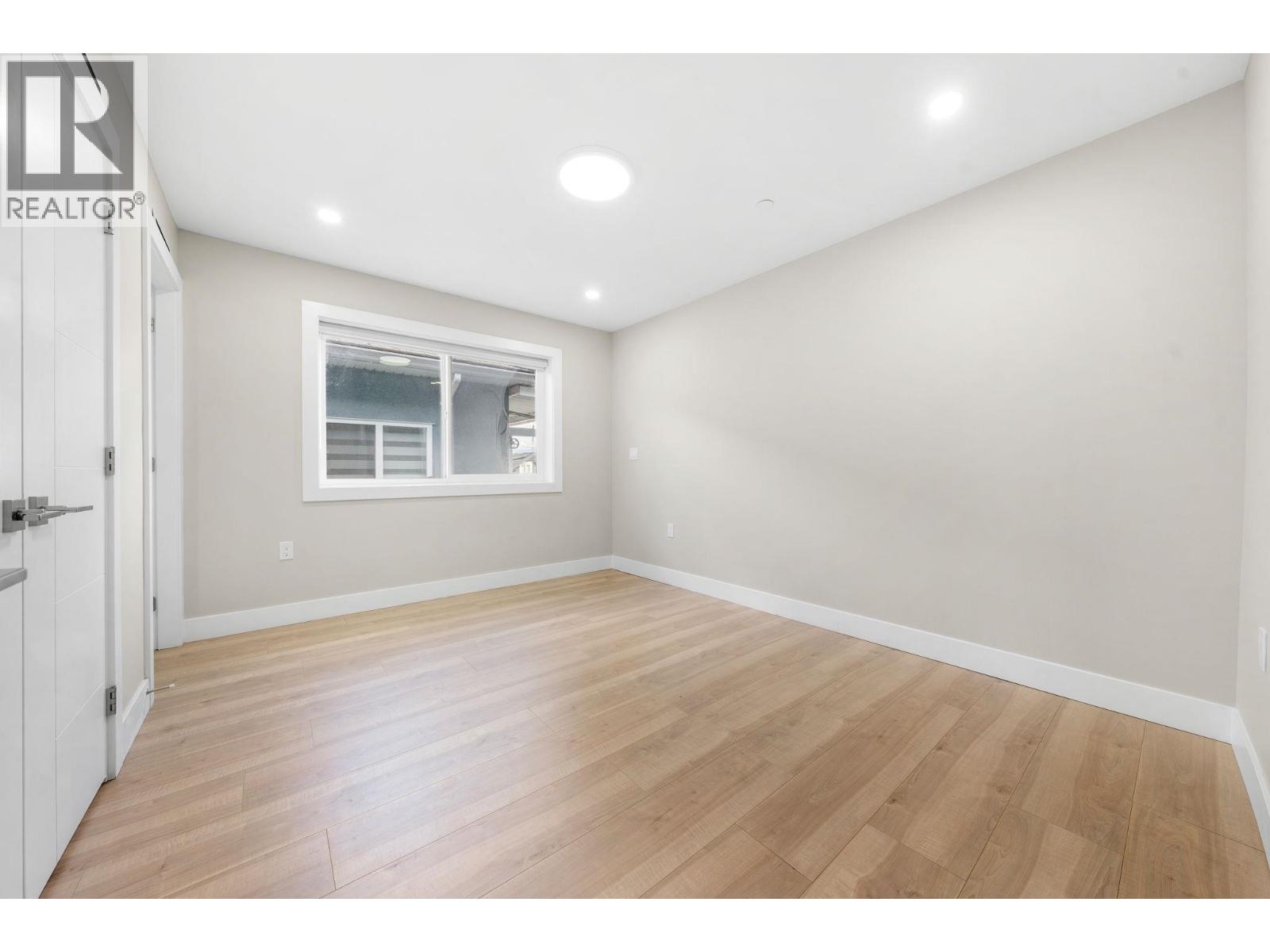 6692 Nanaimo Street, Vancouver, British Columbia  V5P 4L2 - Photo 23 - R3113717