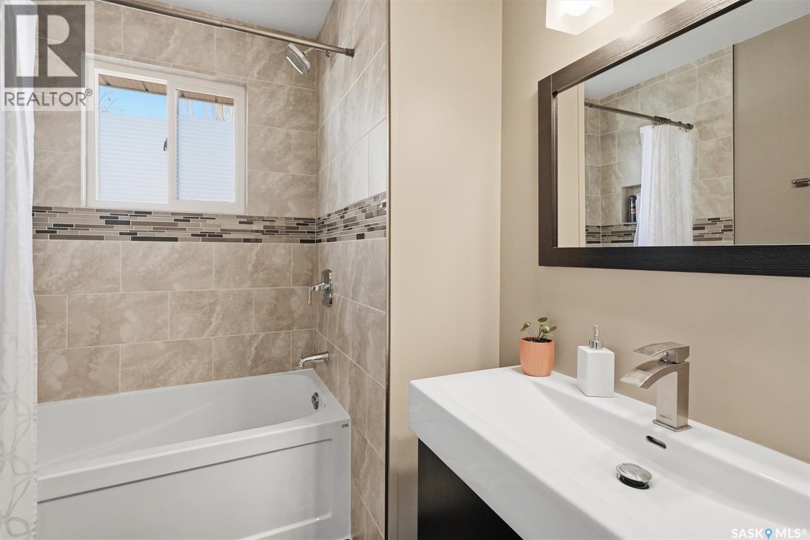 337 East Place, Saskatoon, Saskatchewan  S7J 2Y4 - Photo 17 - SK033518