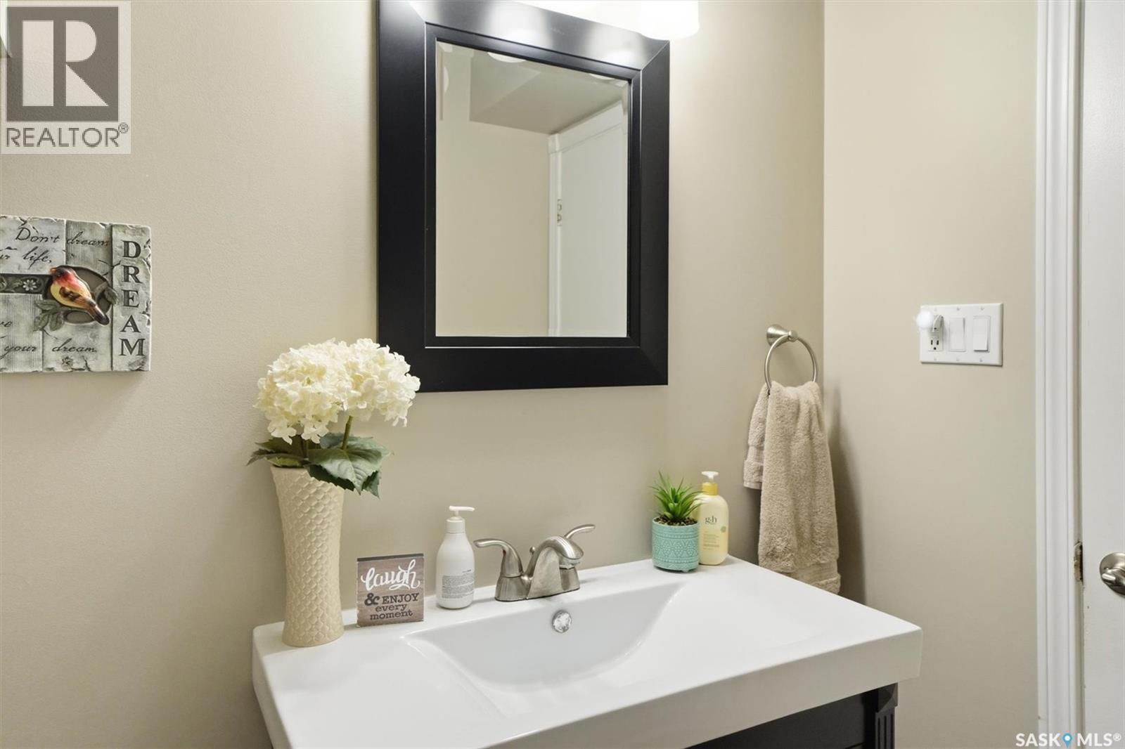 337 East Place, Saskatoon, Saskatchewan  S7J 2Y4 - Photo 33 - SK033518