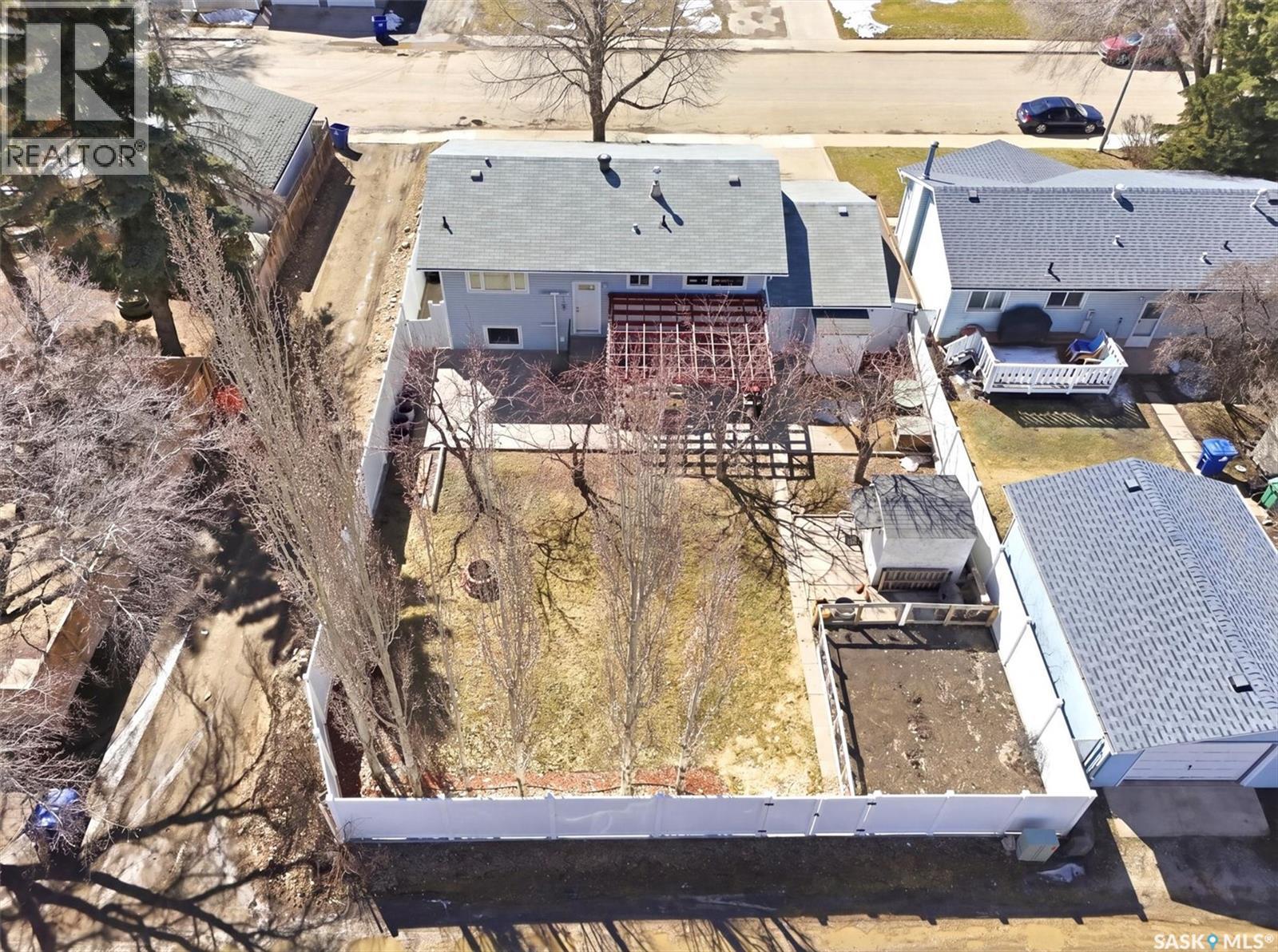 337 East Place, Saskatoon, Saskatchewan  S7J 2Y4 - Photo 47 - SK033518