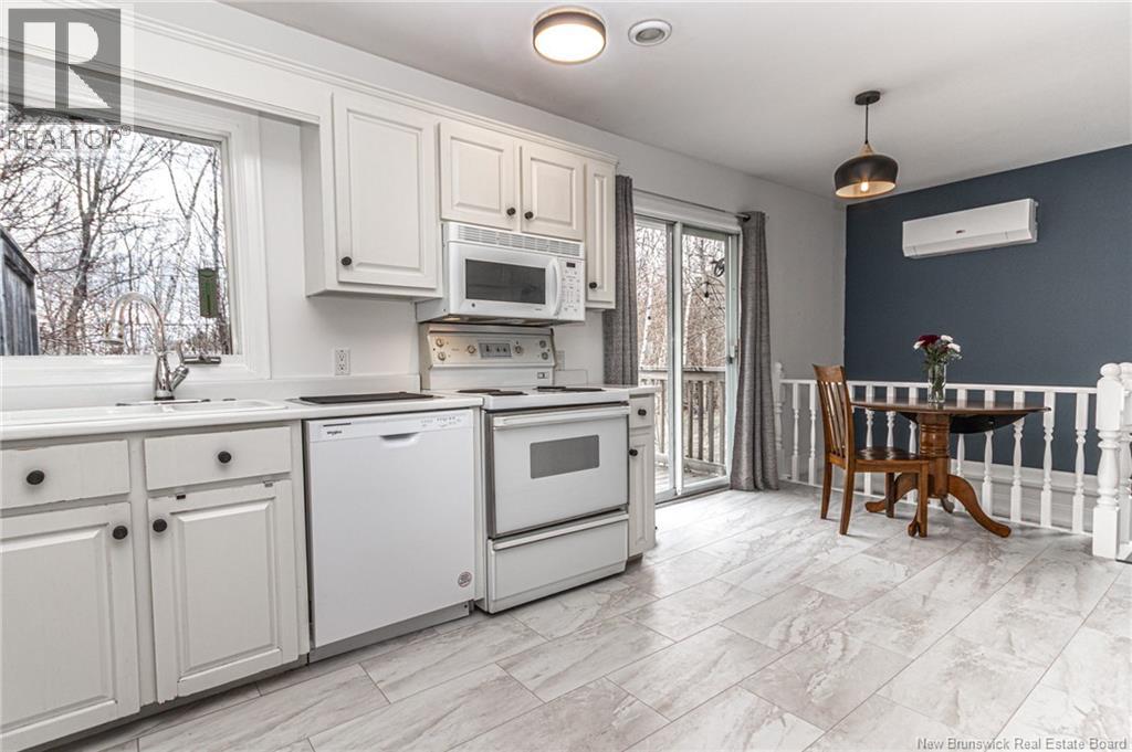 41 Bristol Street, Fredericton, New Brunswick  E3B 4W2 - Photo 11 - NB137392