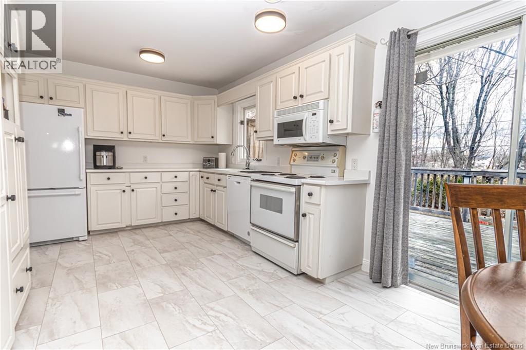 41 Bristol Street, Fredericton, New Brunswick  E3B 4W2 - Photo 10 - NB137392