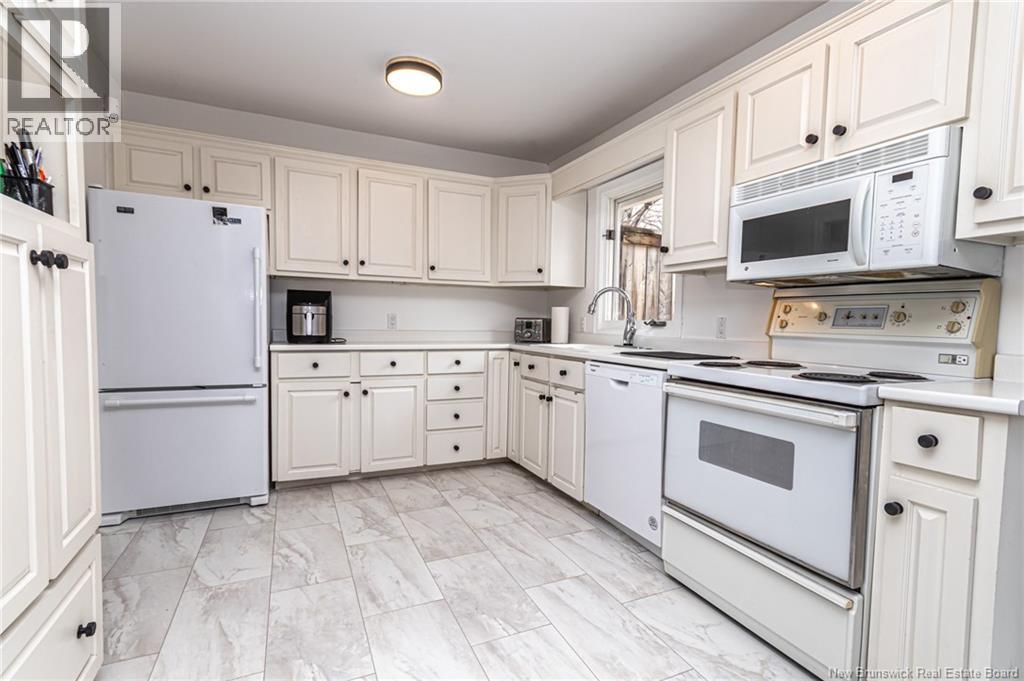 41 Bristol Street, Fredericton, New Brunswick  E3B 4W2 - Photo 8 - NB137392