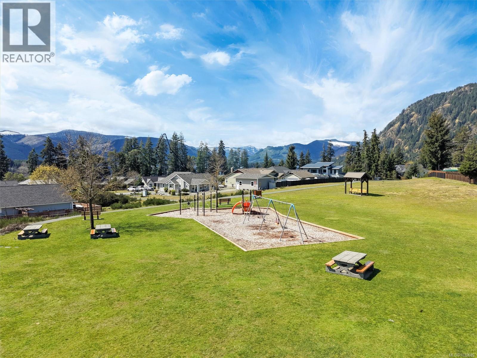 9382 Lakefront Rise, Lake Cowichan, British Columbia  V0R 2G1 - Photo 54 - 1032699