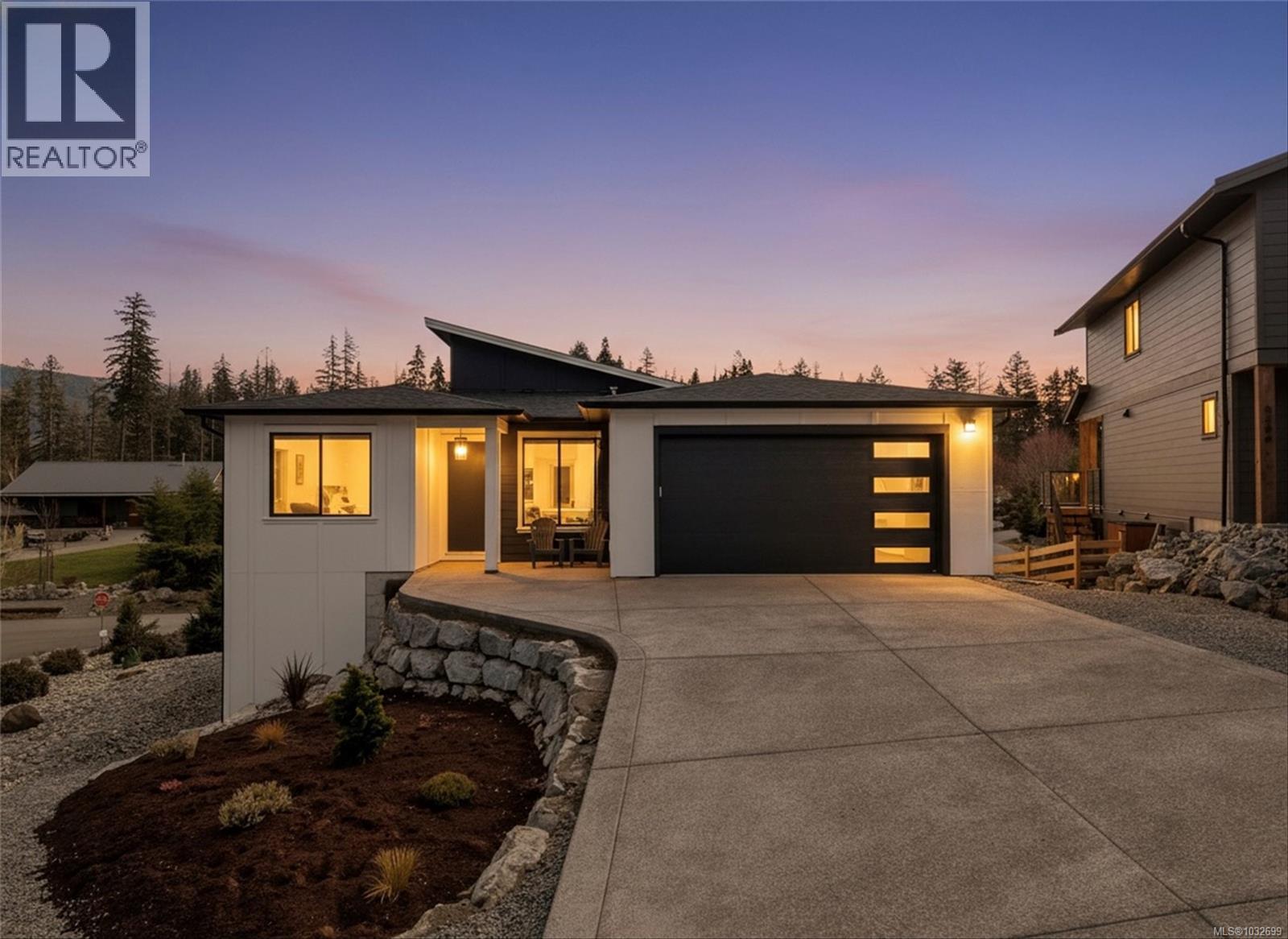 9382 Lakefront Rise, Lake Cowichan, British Columbia