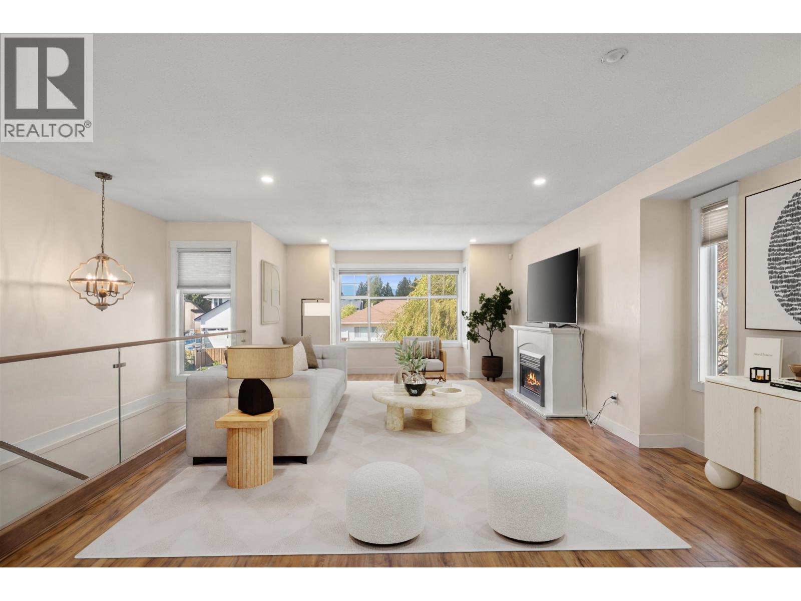 19416 123 Avenue, Pitt Meadows, British Columbia  V3Y 2K3 - Photo 3 - R3114452