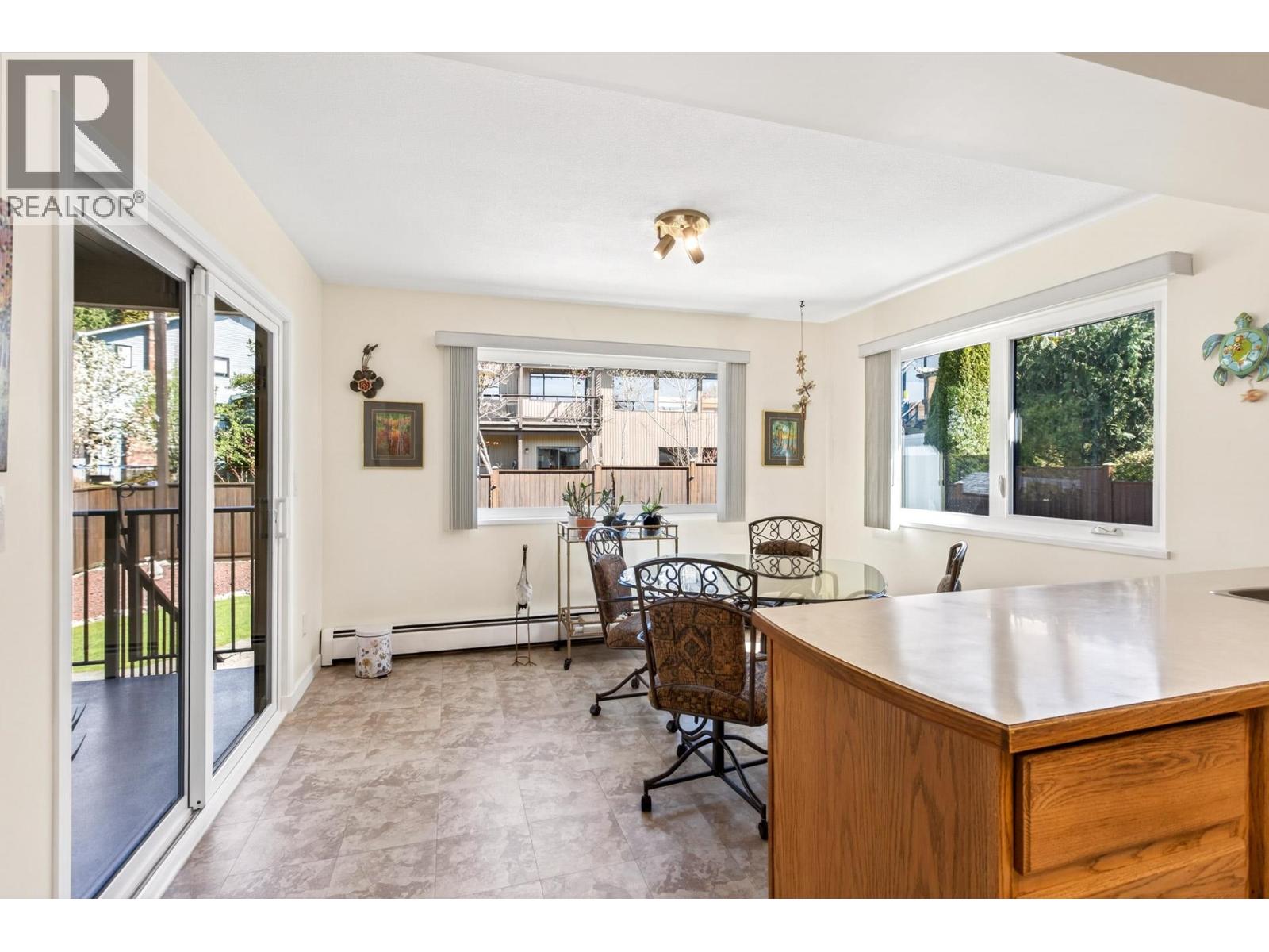 1558 Glen Abbey Drive, Burnaby, British Columbia  V5A 4C8 - Photo 14 - R3114455