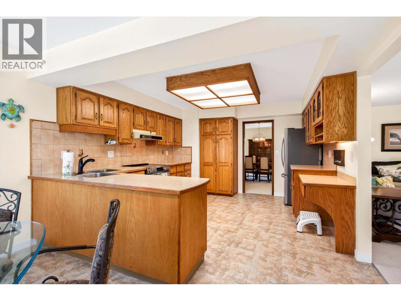 1558 Glen Abbey Drive, Burnaby, British Columbia  V5A 4C8 - Photo 13 - R3114455