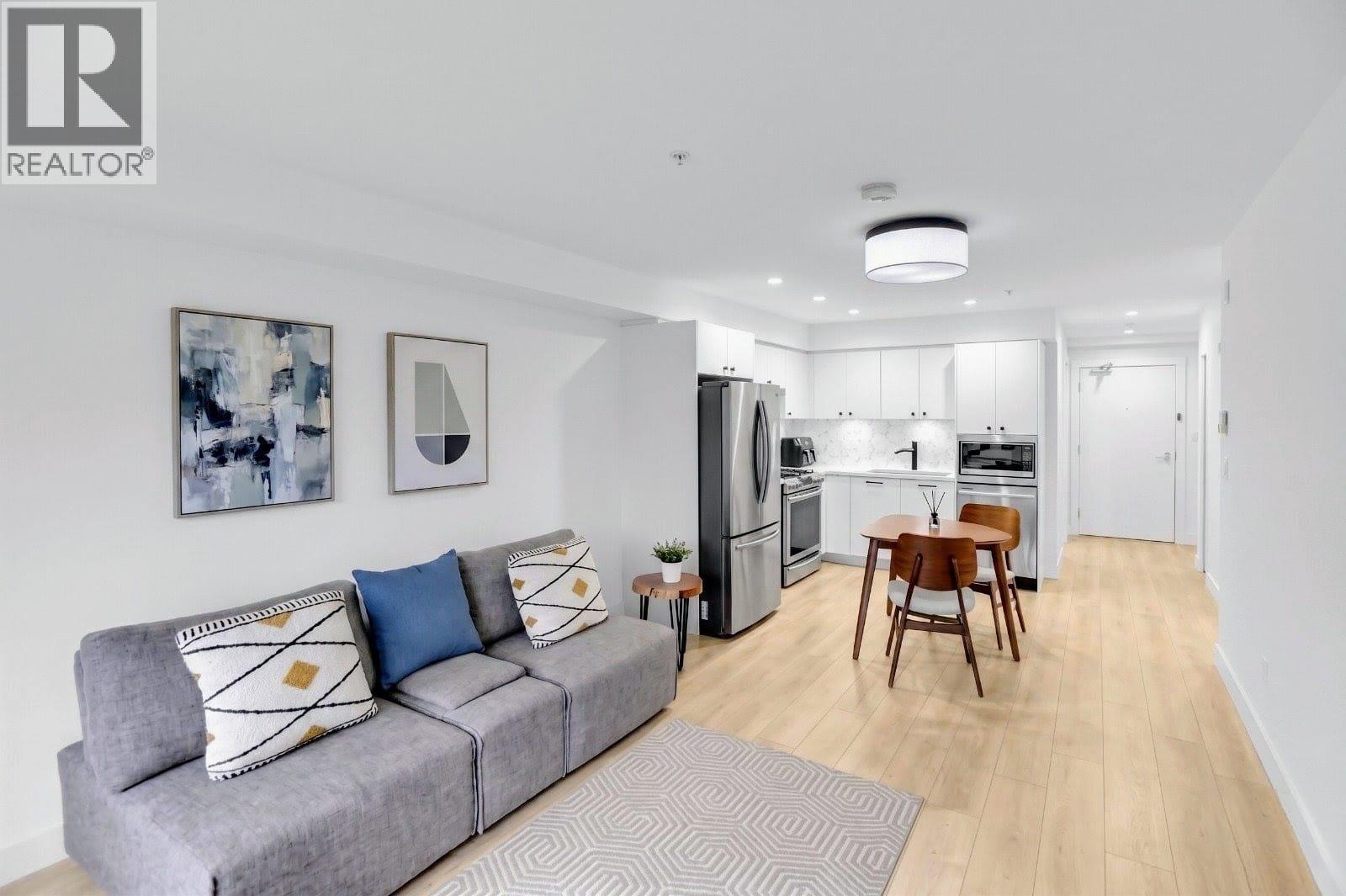 309 1519 CROWN STREET, North Vancouver, British Columbia