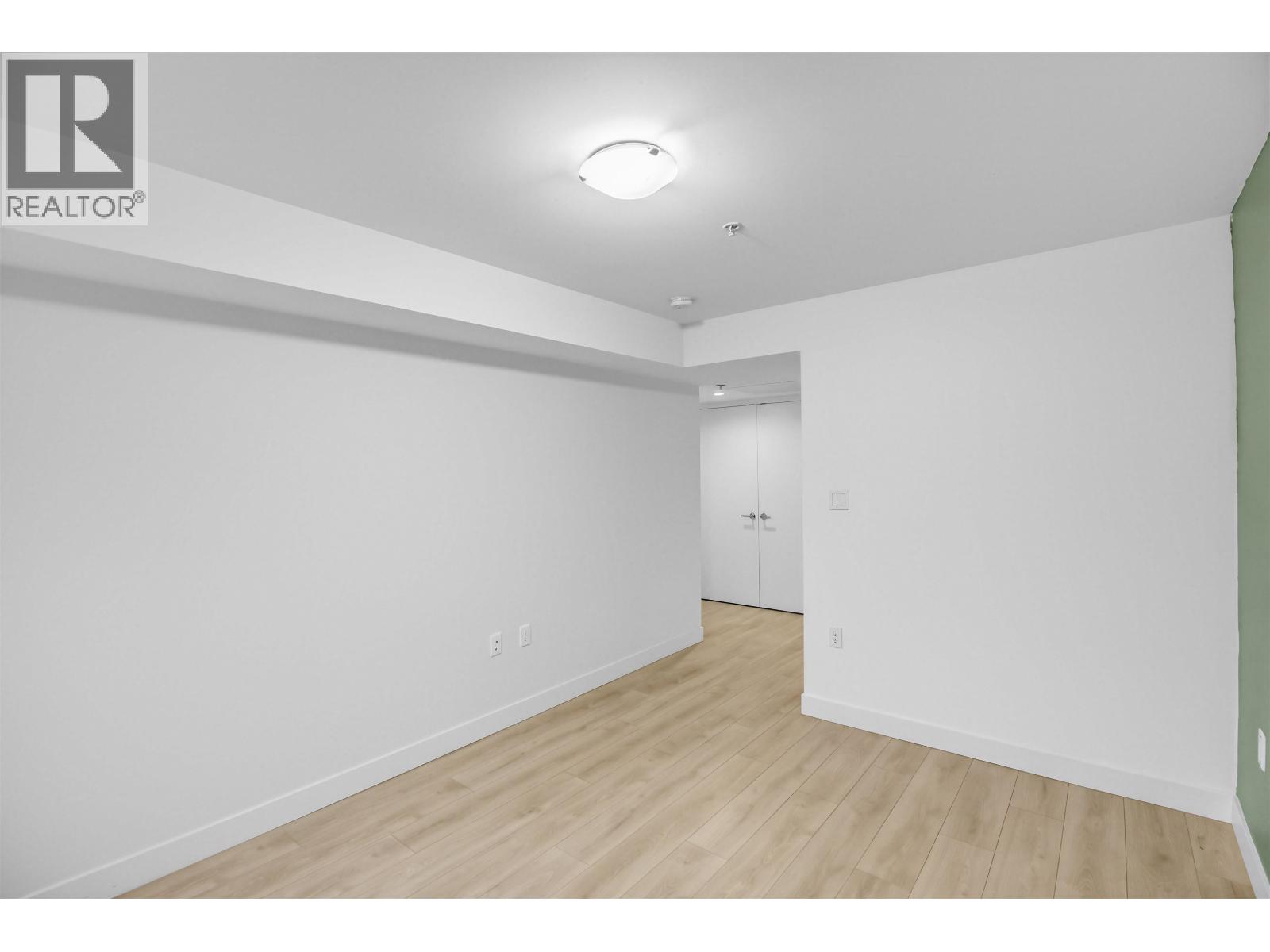 309 1519 Crown Street, North Vancouver, British Columbia  V7J 1G6 - Photo 11 - R3080041