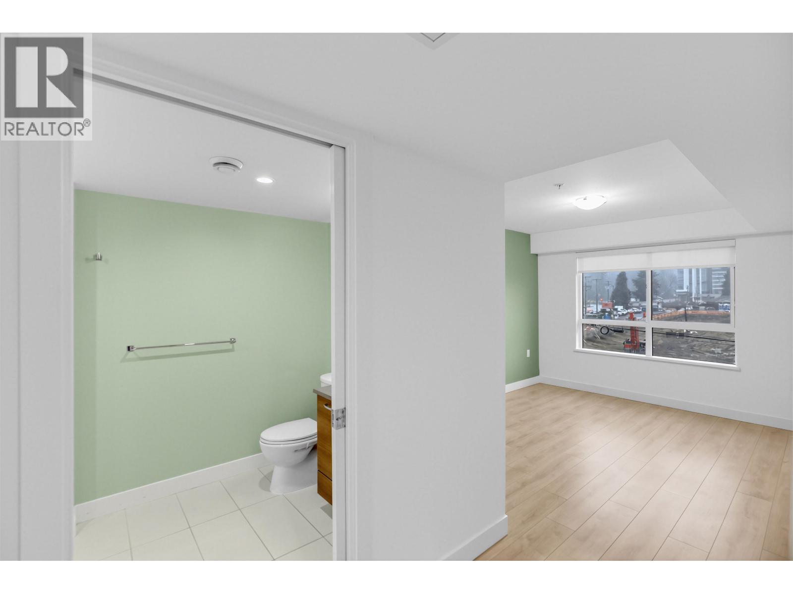 309 1519 Crown Street, North Vancouver, British Columbia  V7J 1G6 - Photo 10 - R3080041