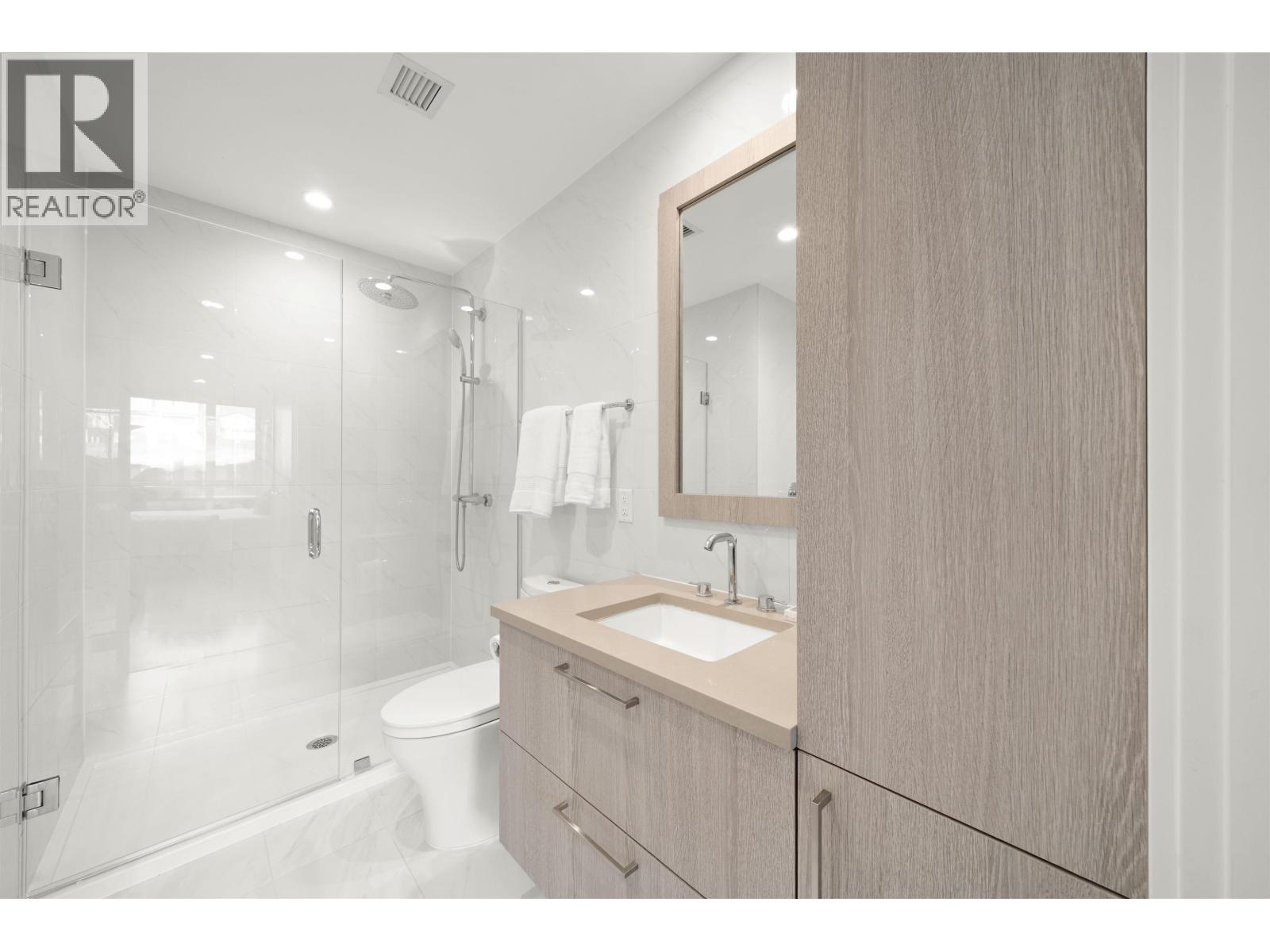 116 747 E 3rd Street, North Vancouver, British Columbia  V7L 1G8 - Photo 22 - R3114166