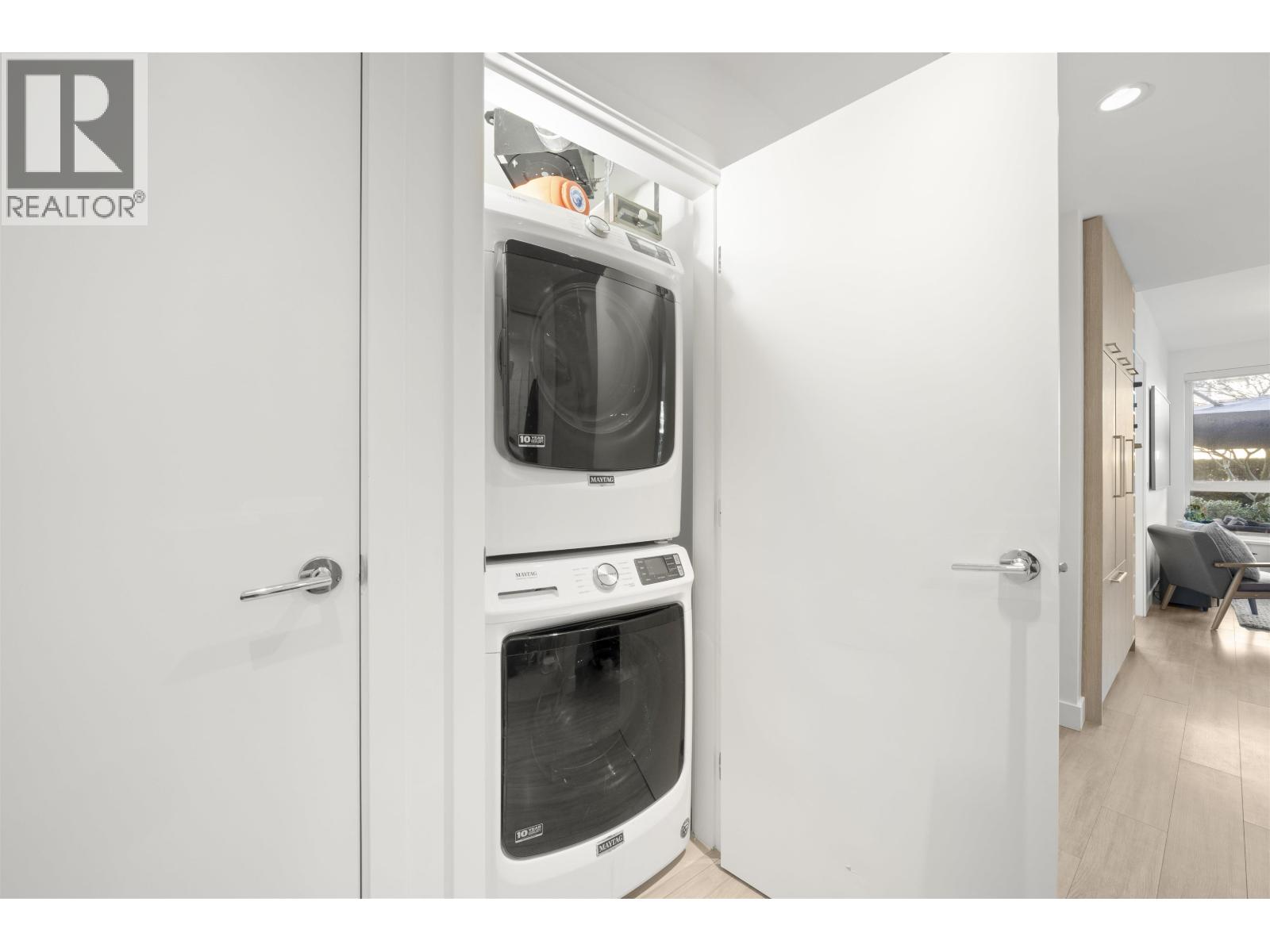 116 747 E 3rd Street, North Vancouver, British Columbia  V7L 1G8 - Photo 27 - R3114166