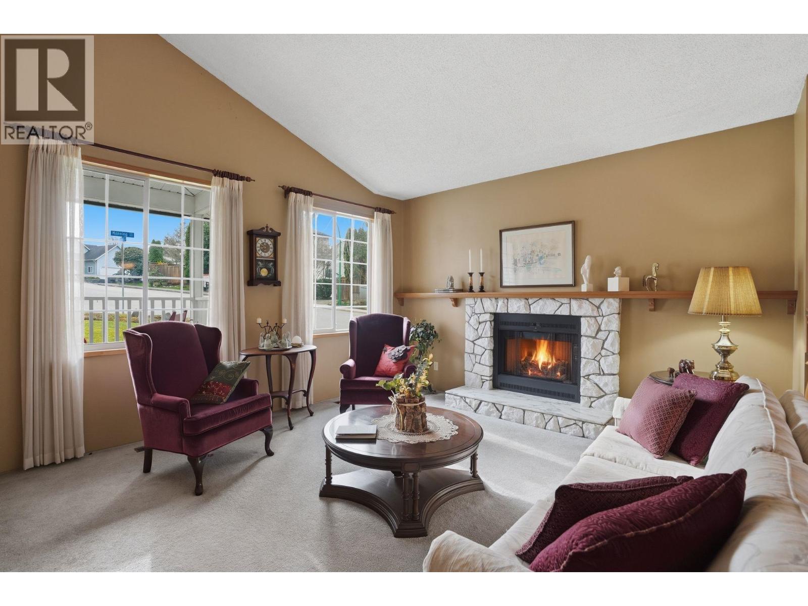 3300 Manning Crescent, North Vancouver, British Columbia  V7H 2R6 - Photo 3 - R3114533