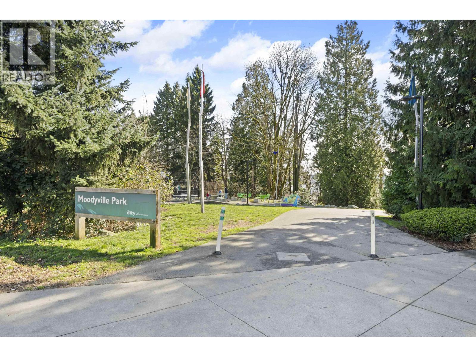 116 747 E 3rd Street, North Vancouver, British Columbia  V7L 1G8 - Photo 38 - R3114166