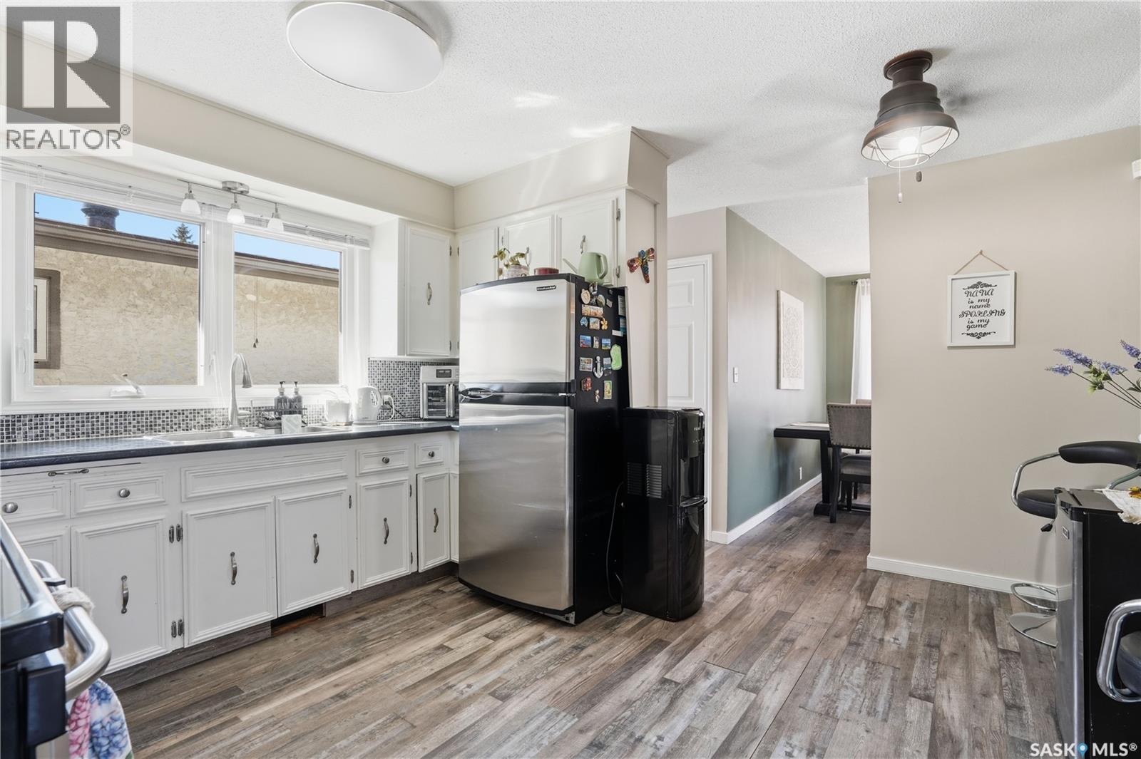 163 Lloyd Crescent, Regina, Saskatchewan  S4R 6B9 - Photo 16 - SK033541