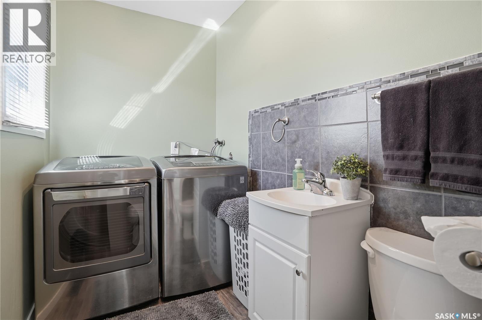 163 Lloyd Crescent, Regina, Saskatchewan  S4R 6B9 - Photo 18 - SK033541