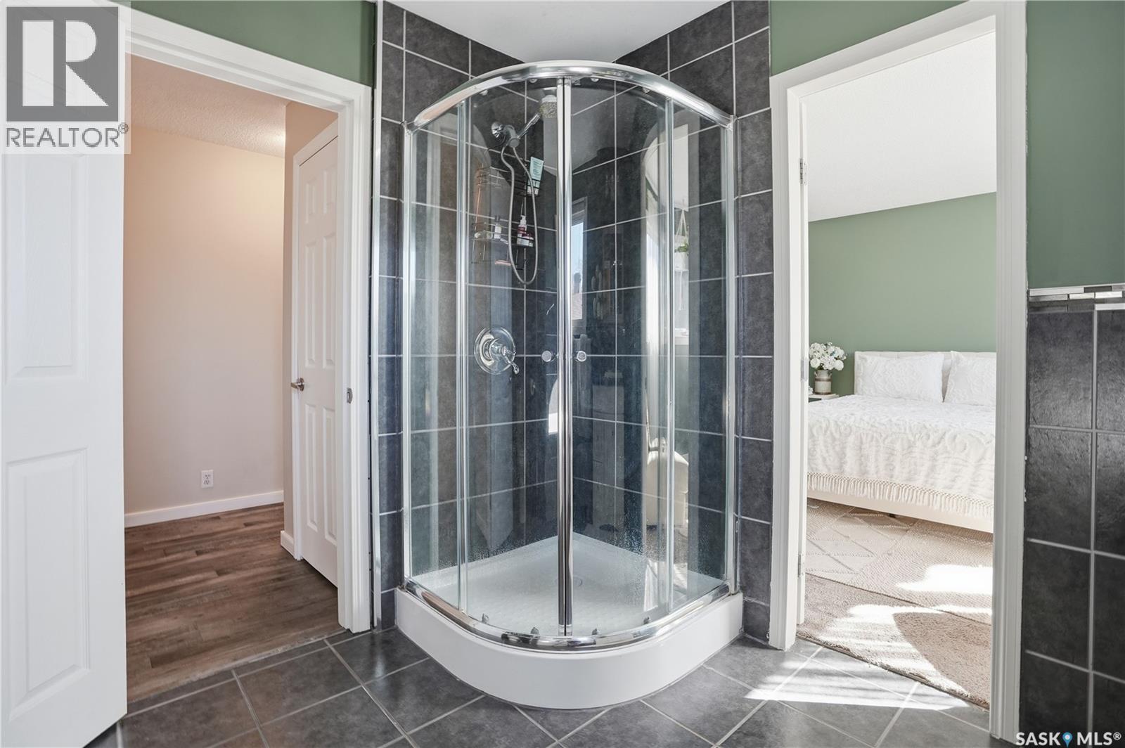 163 Lloyd Crescent, Regina, Saskatchewan  S4R 6B9 - Photo 23 - SK033541