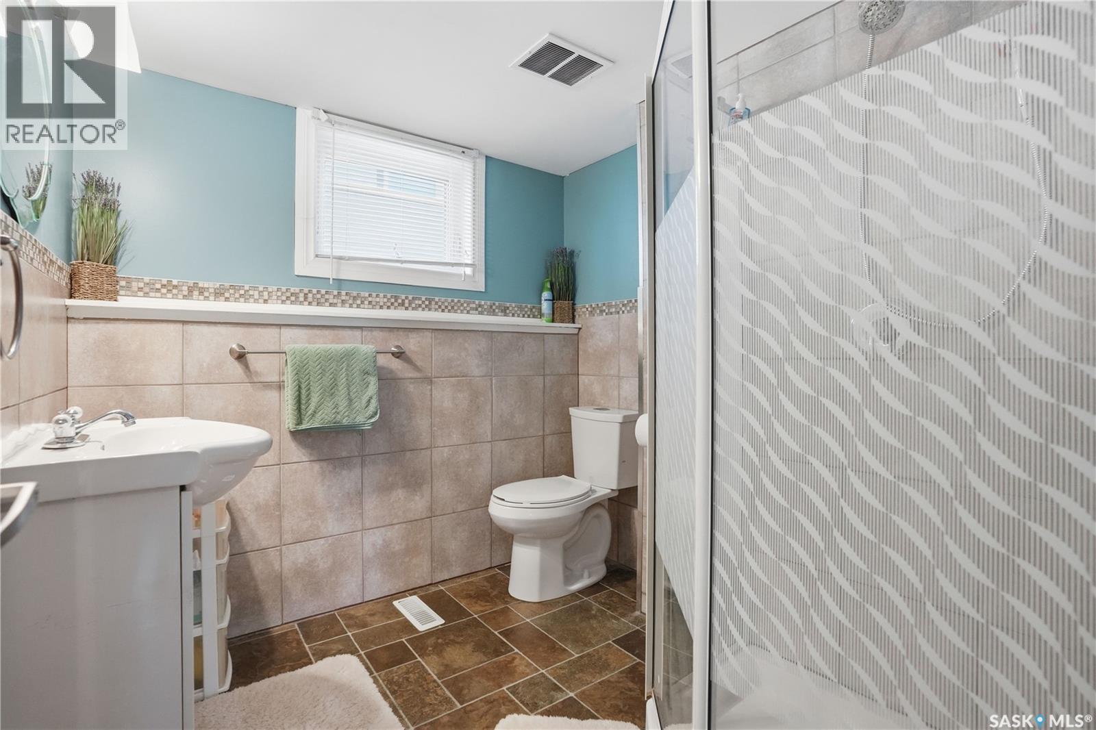 163 Lloyd Crescent, Regina, Saskatchewan  S4R 6B9 - Photo 33 - SK033541