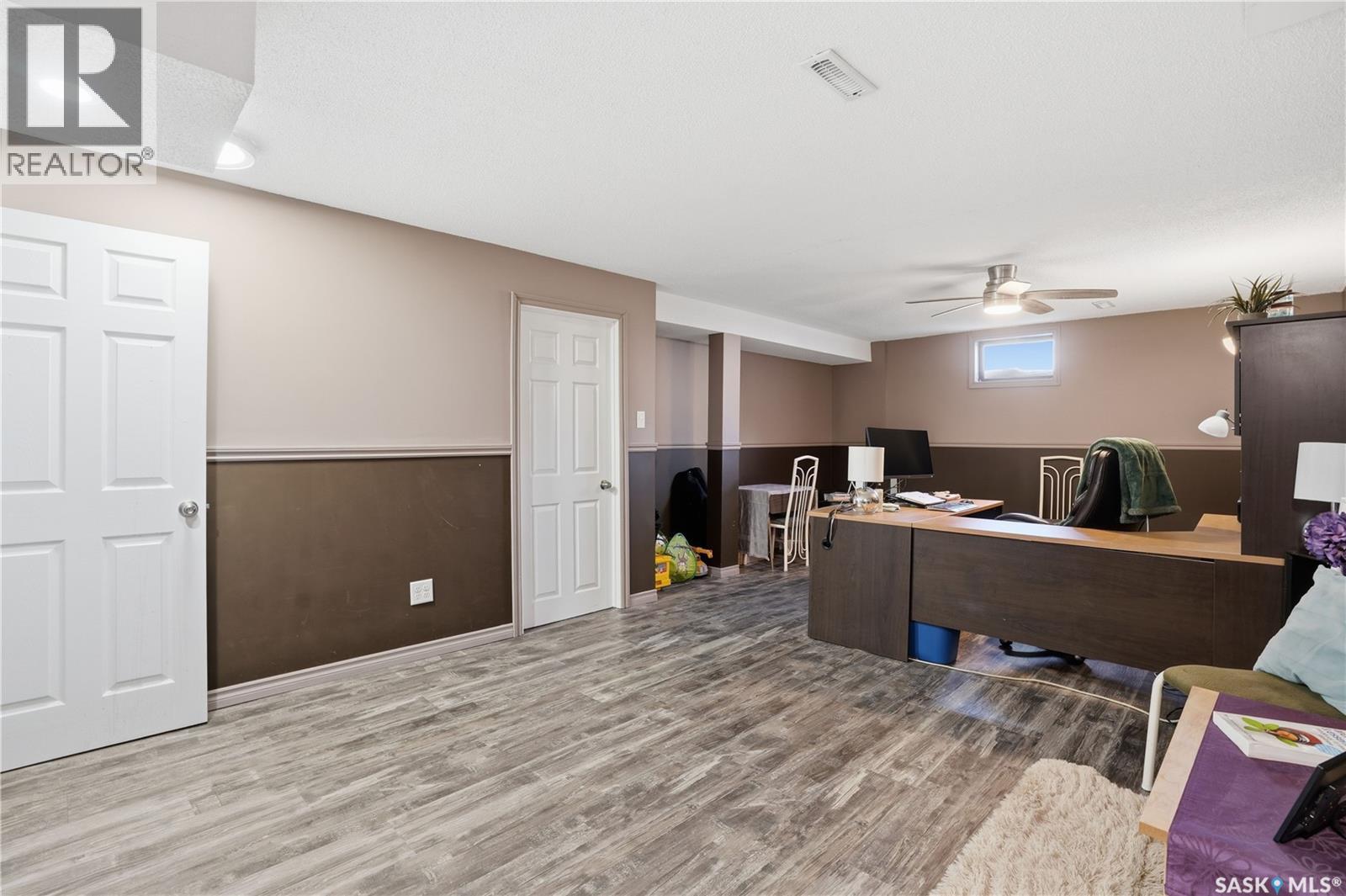 163 Lloyd Crescent, Regina, Saskatchewan  S4R 6B9 - Photo 39 - SK033541