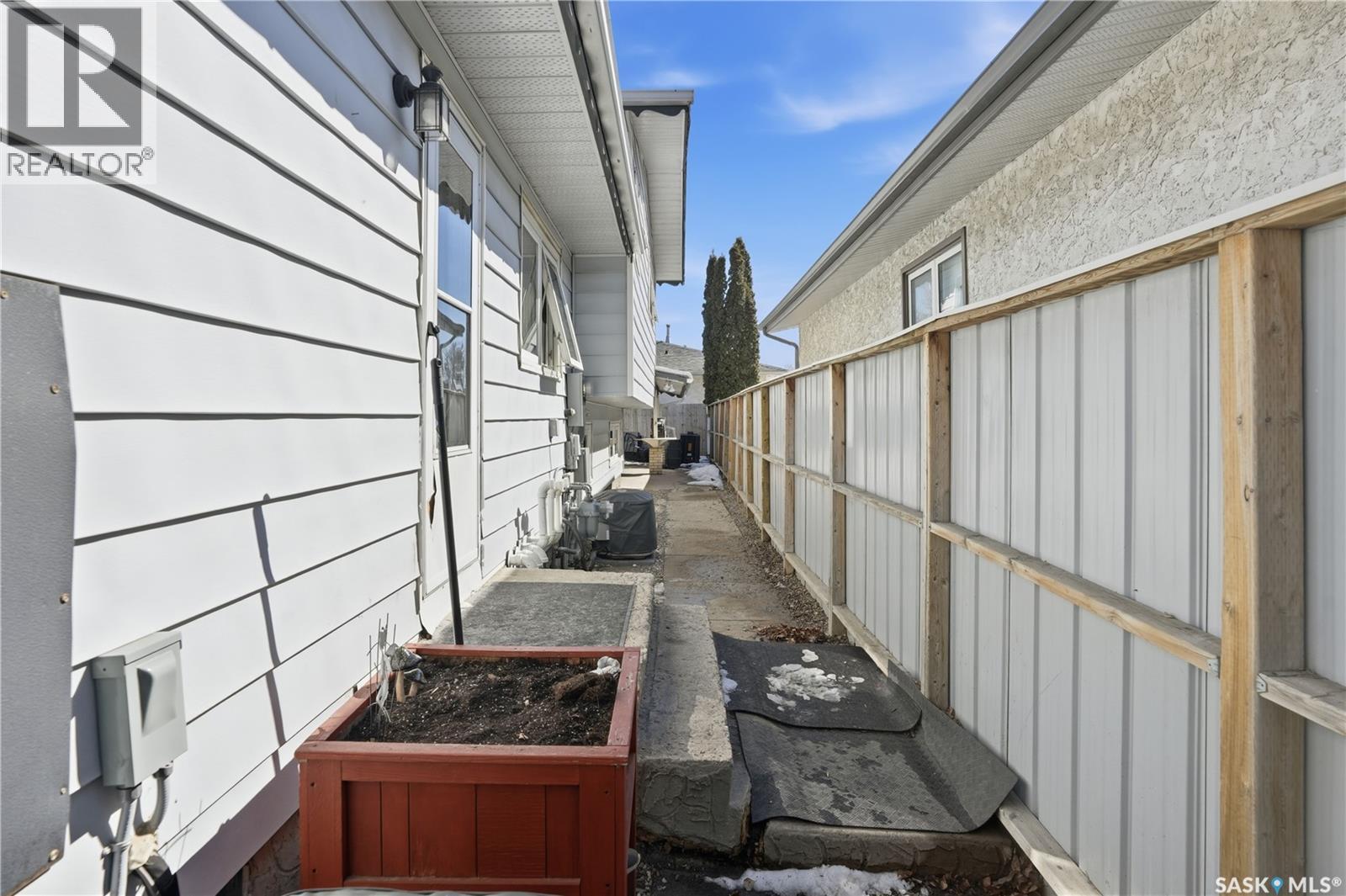 163 Lloyd Crescent, Regina, Saskatchewan  S4R 6B9 - Photo 48 - SK033541