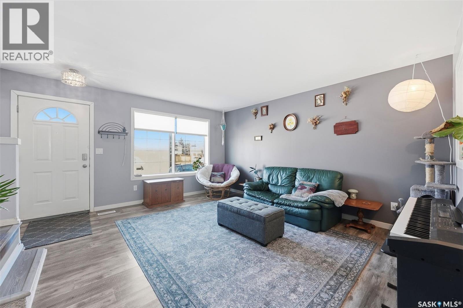 131 663 Beckett Crescent, Saskatoon, Saskatchewan  S7N 4X2 - Photo 3 - SK033543