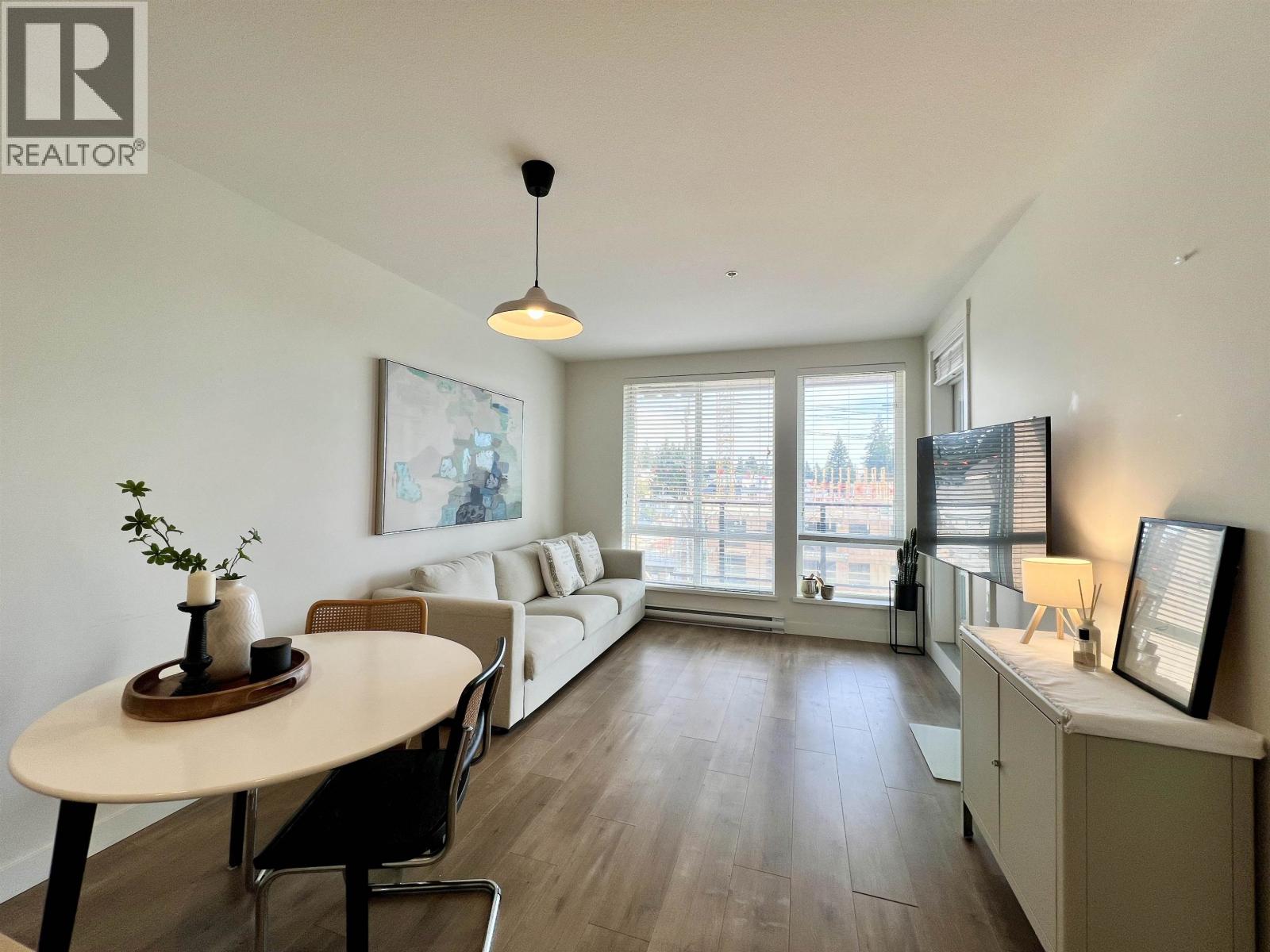 408 707 Como Lake Avenue, Coquitlam, British Columbia  V3J 0J5 - Photo 2 - R3114048