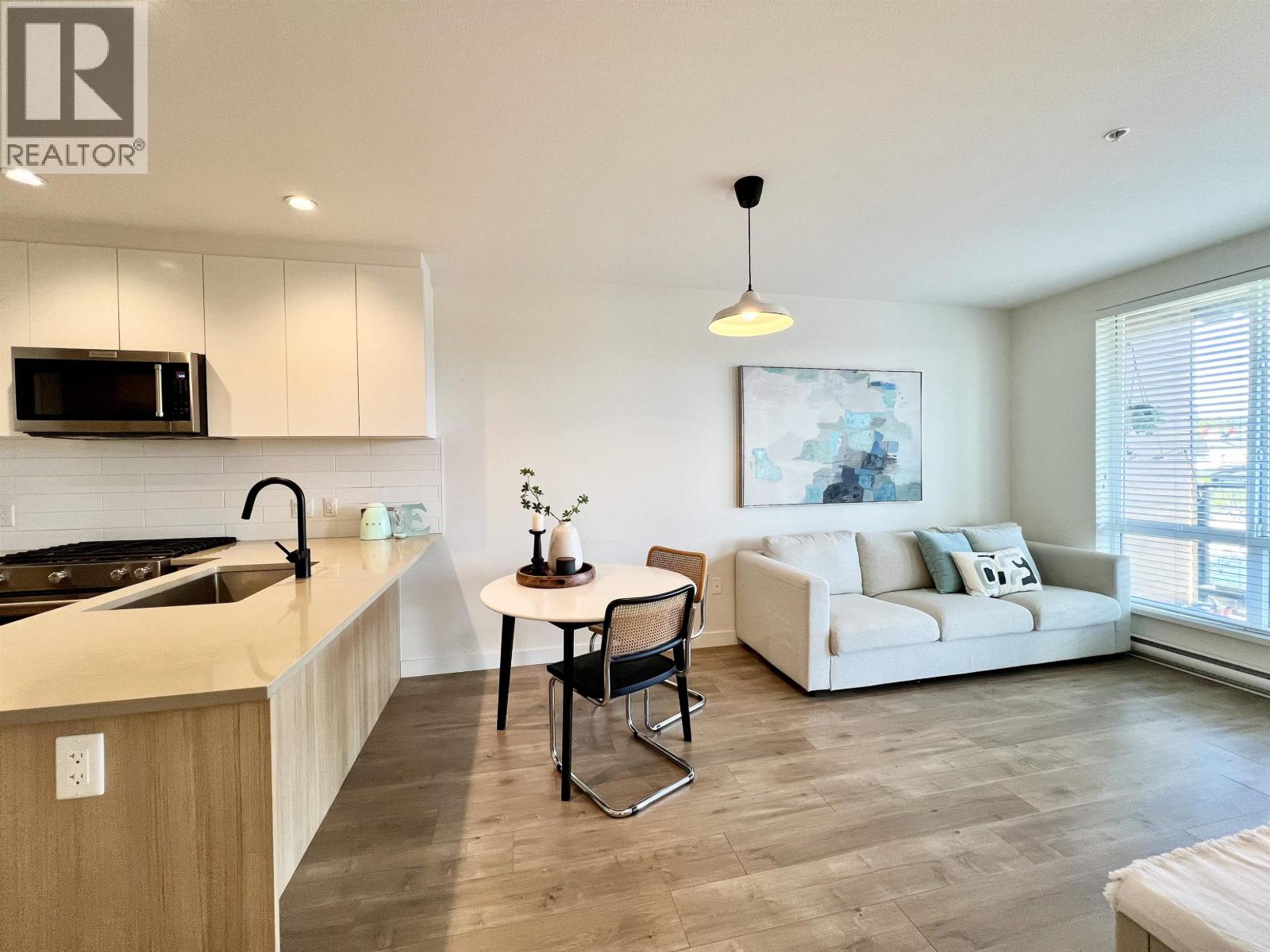 408 707 Como Lake Avenue, Coquitlam, British Columbia  V3J 0J5 - Photo 5 - R3114048