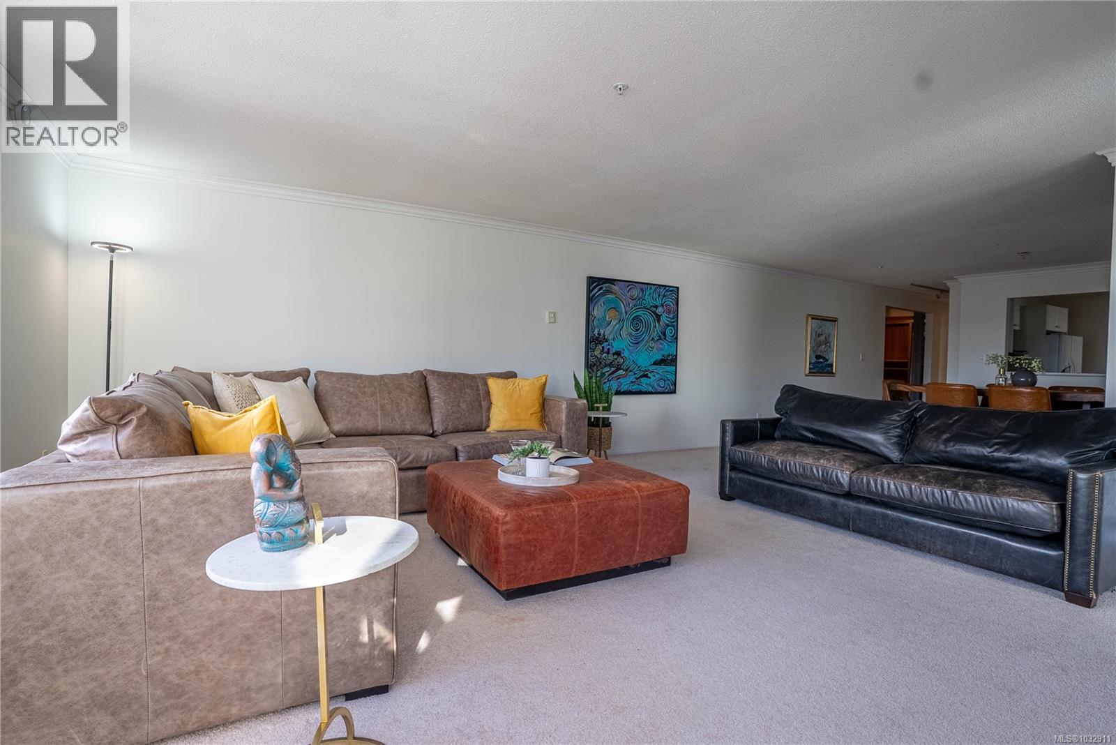 306 5110 Cordova Bay Rd, Saanich, British Columbia  V8Y 2K5 - Photo 6 - 1032911