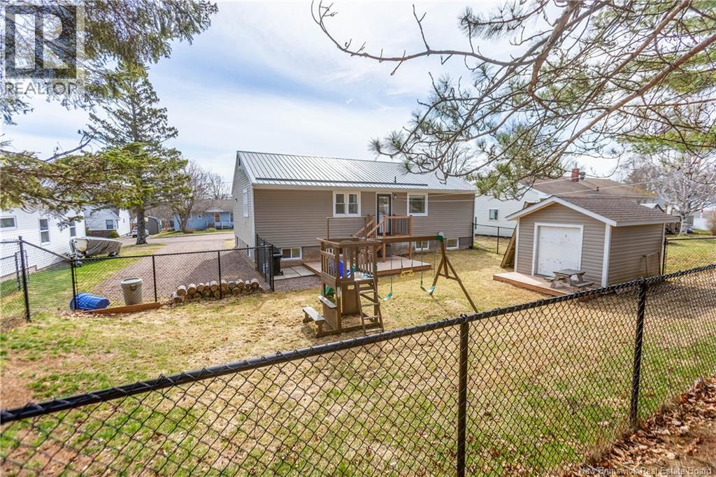 18 Hillcrest Avenue, Sackville, New Brunswick  E4L 3Y2 - Photo 39 - NB137544