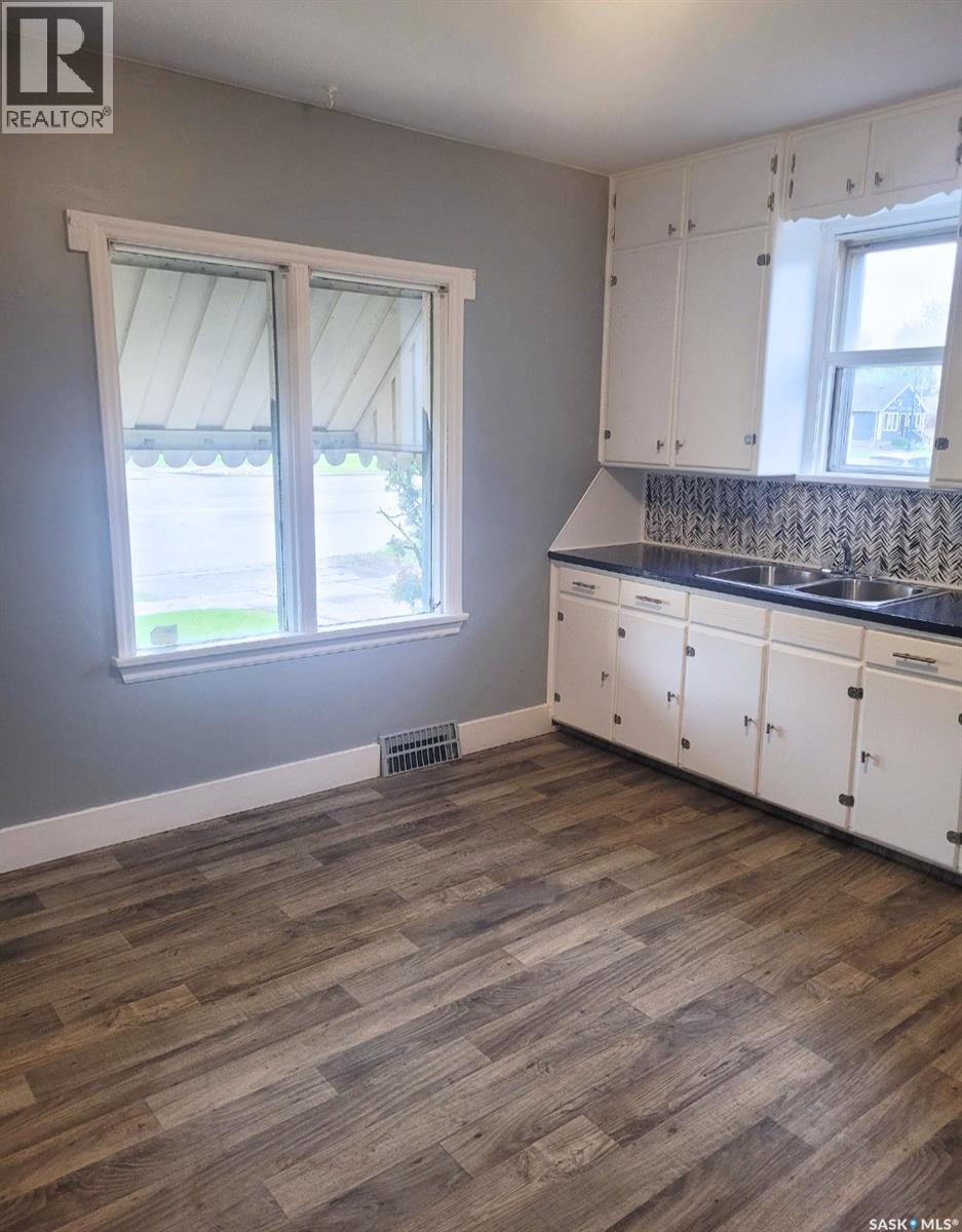 211 Broadway Street W, Yorkton, Saskatchewan  S3N 0M9 - Photo 12 - SK033584