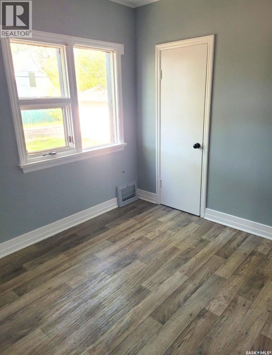 211 Broadway Street W, Yorkton, Saskatchewan  S3N 0M9 - Photo 7 - SK033584