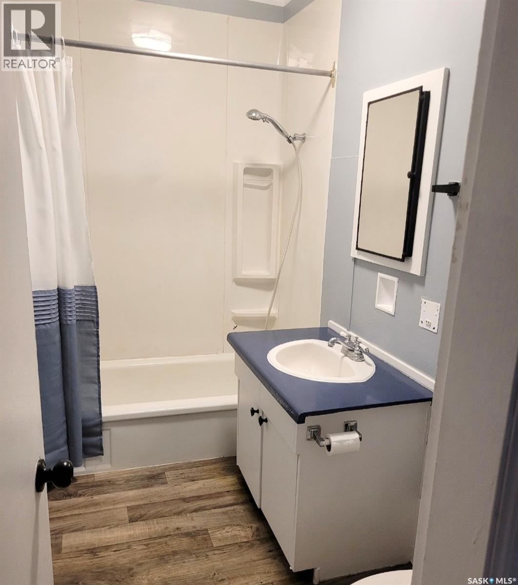 211 Broadway Street W, Yorkton, Saskatchewan  S3N 0M9 - Photo 15 - SK033584