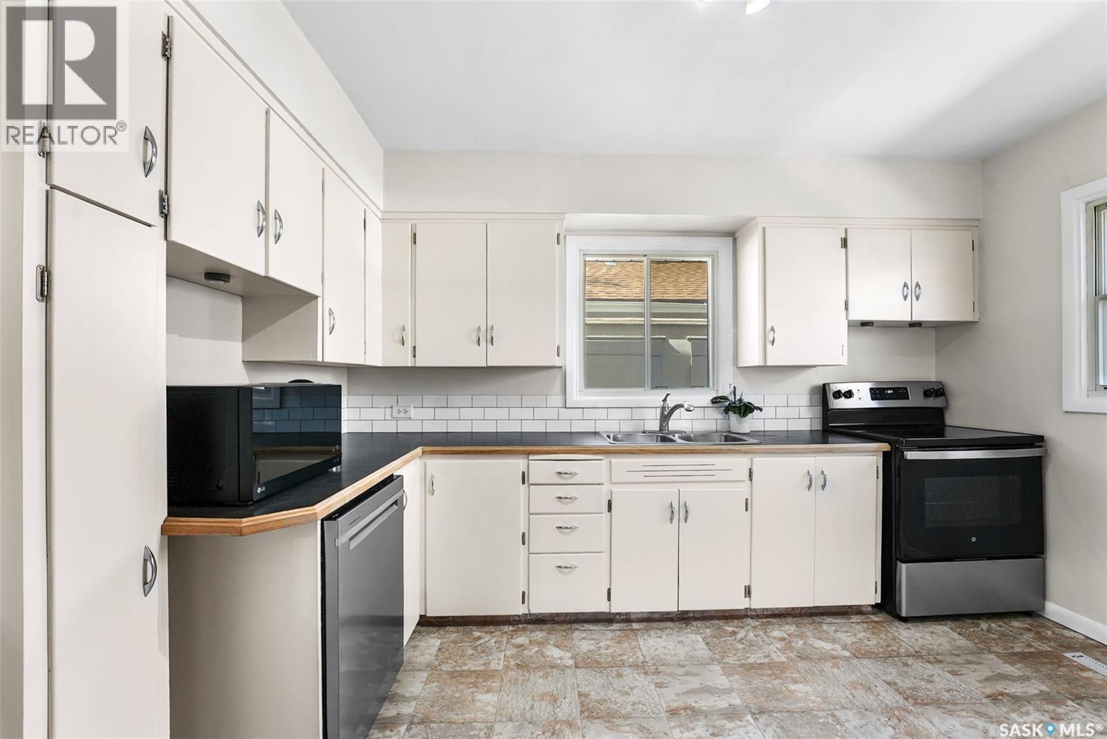 716 18th Avenue E, Regina, Saskatchewan  S4N 1E7 - Photo 8 - SK033587